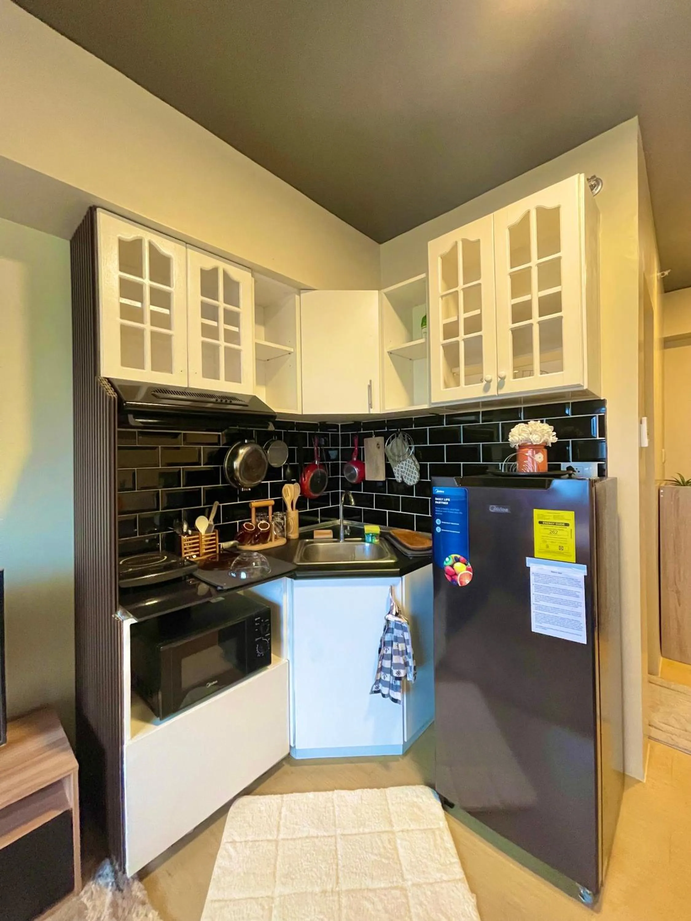 Kitchen or kitchenette in Avida Towers Atria