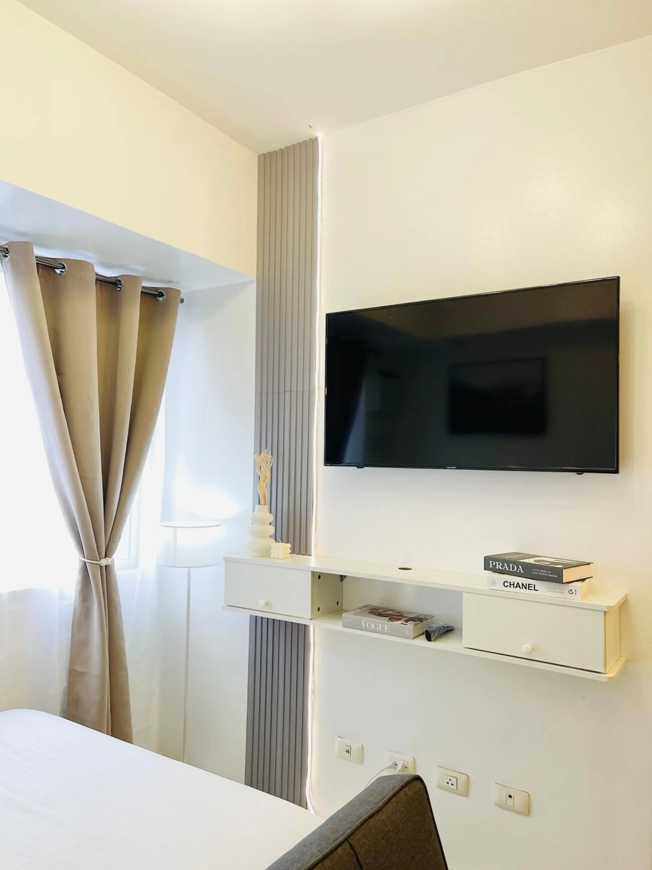 Bed in Avida Towers Atria