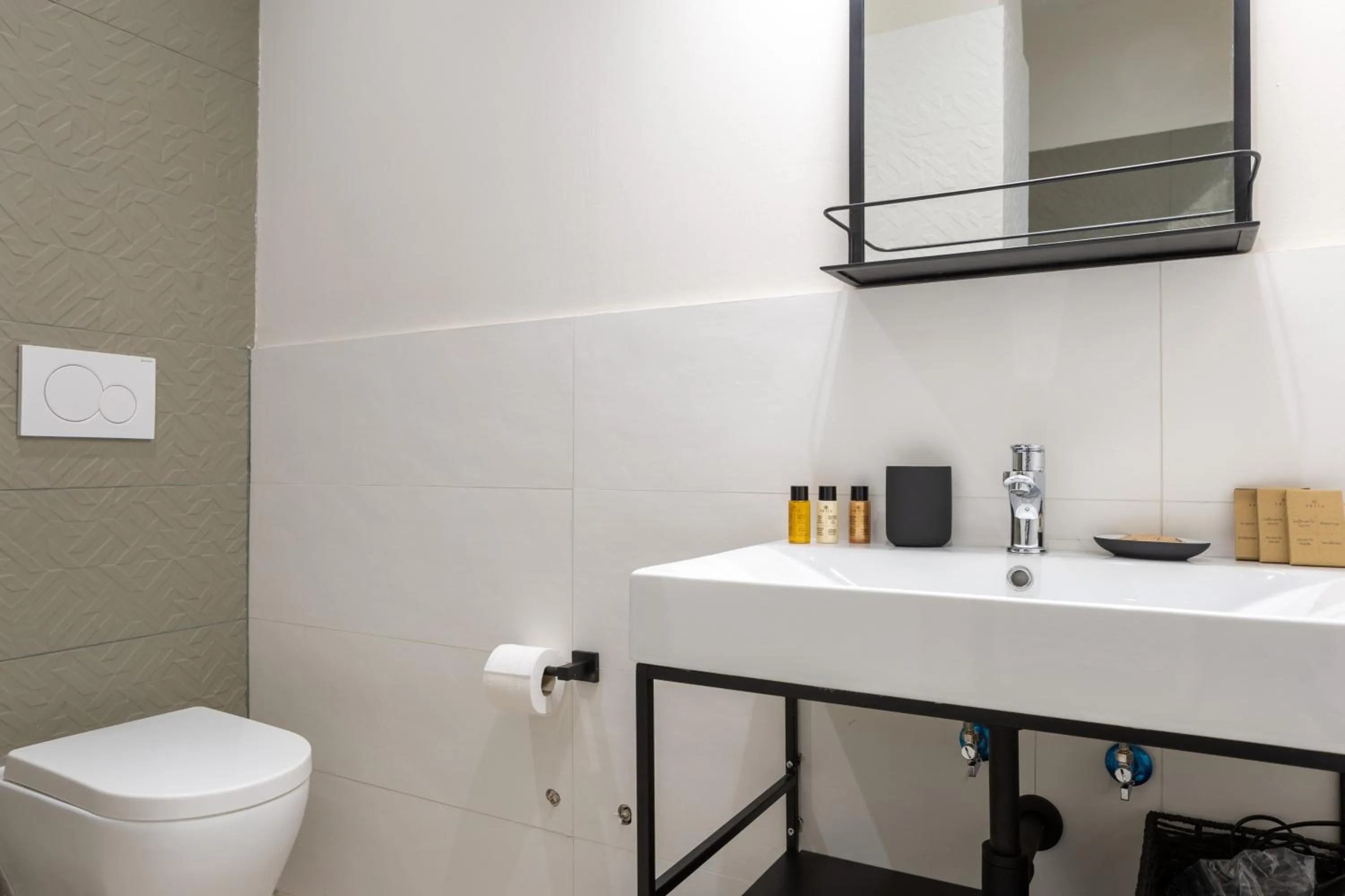 Toilet in Pier Capponi 17 Rooms & Suites