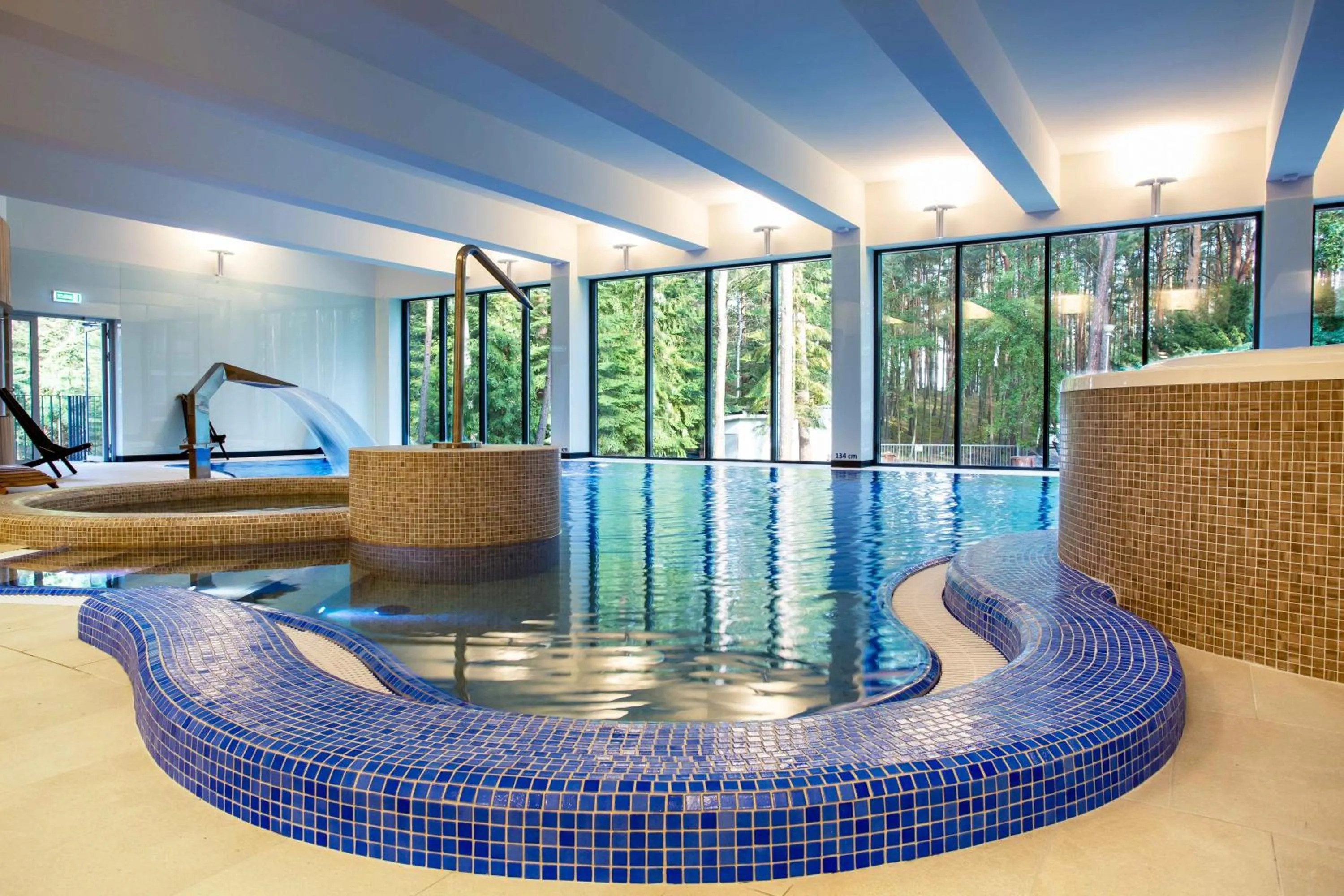 Swimming pool in Hotel Orle