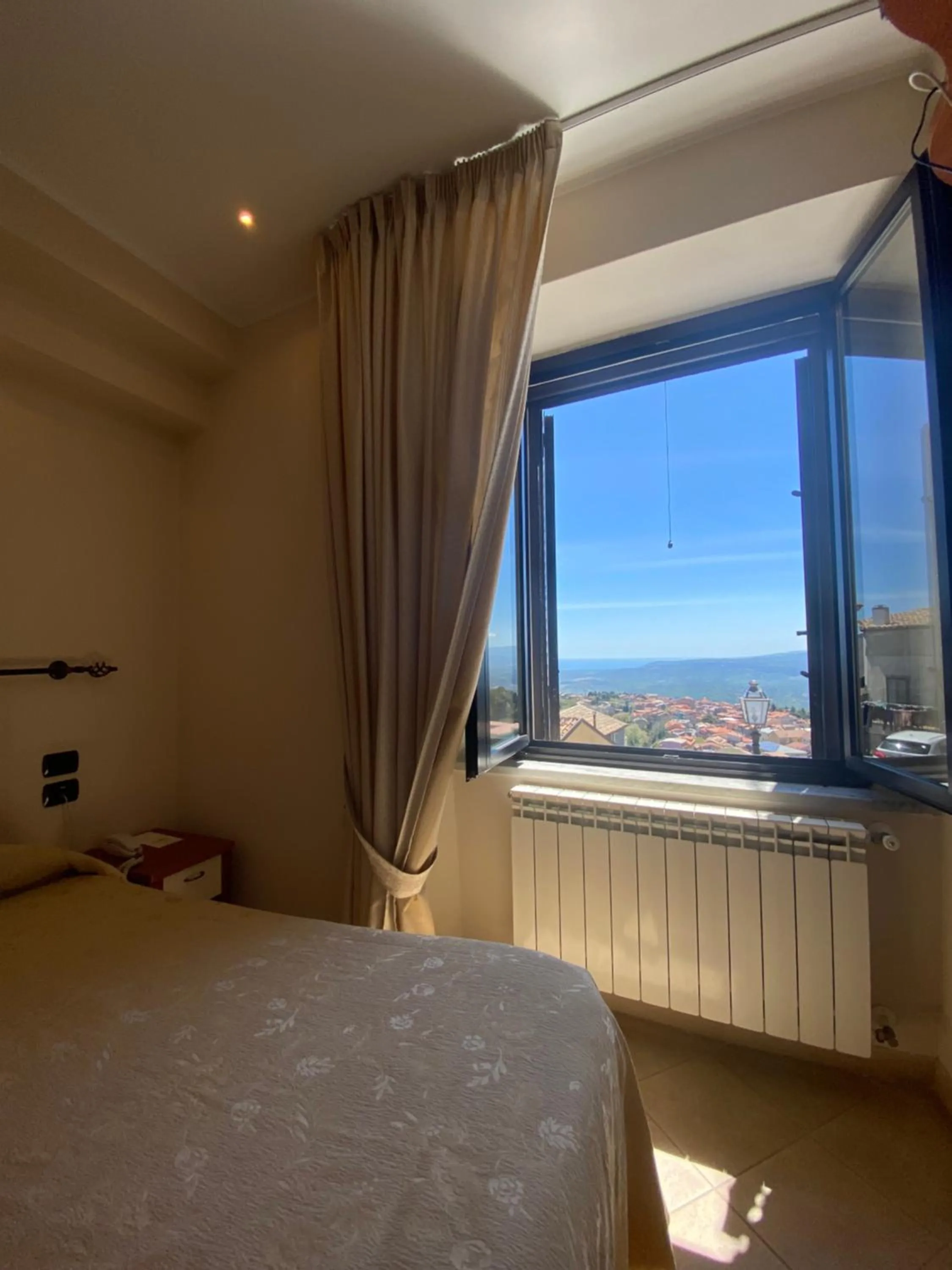 Bed in Hotel Residence Due Mari