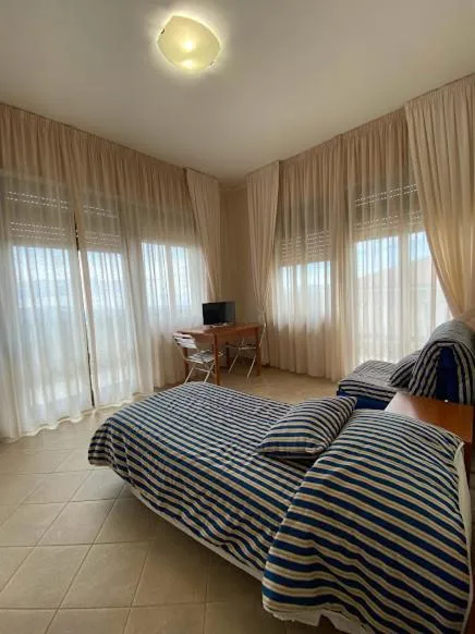 Bed in Hotel Residence Due Mari