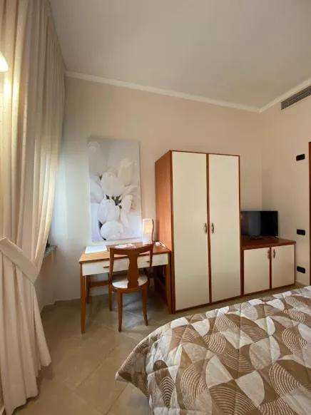 Bed in Hotel Residence Due Mari