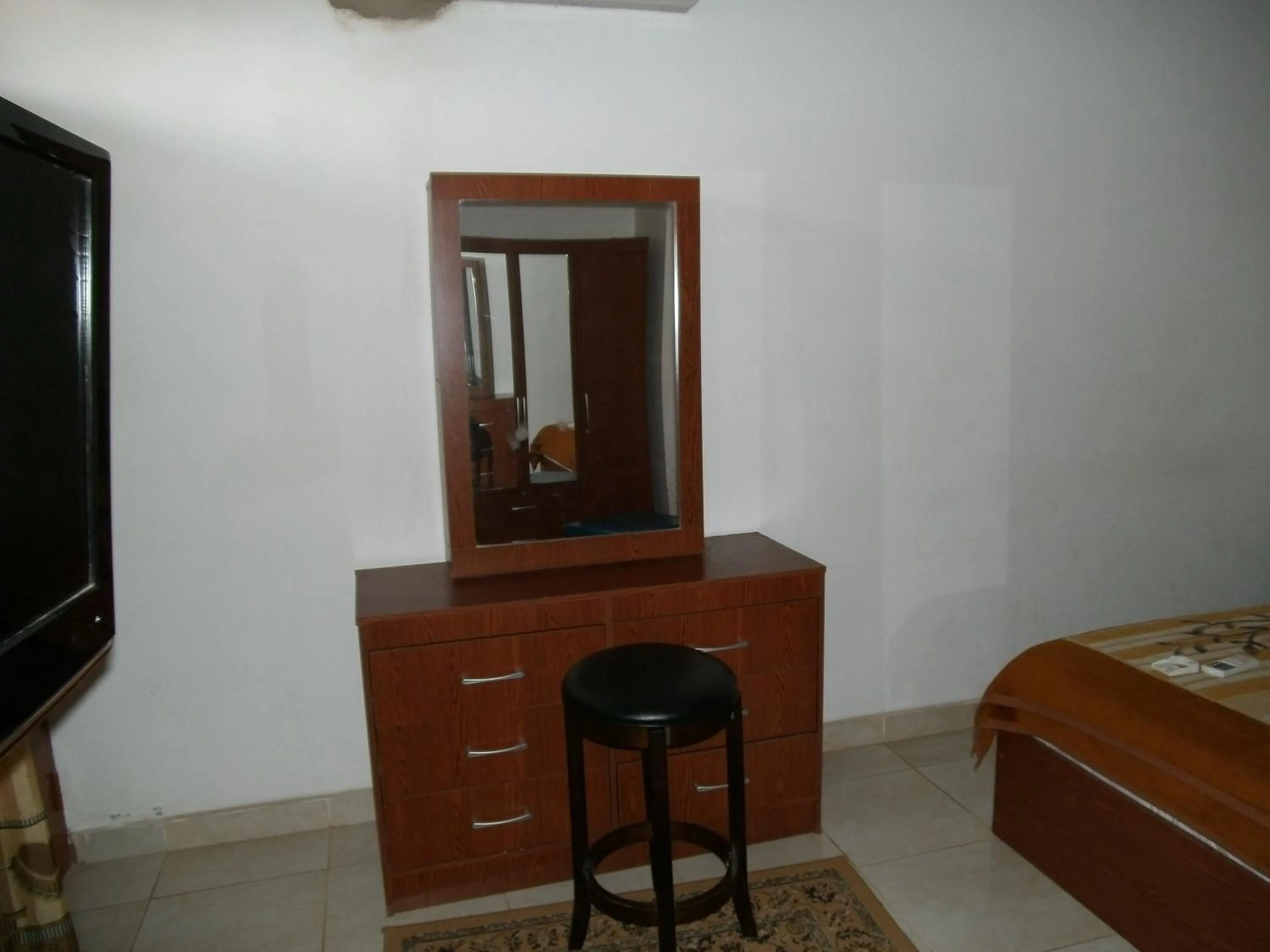 Decorative detail in Pemicsa Hotel Accra