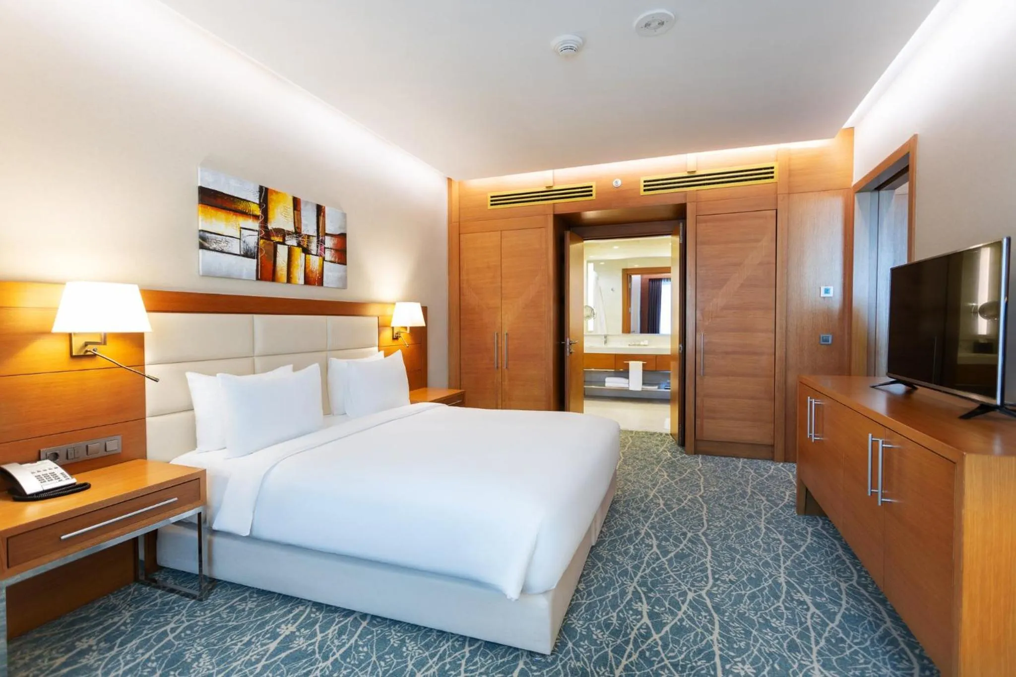 Bedroom, Bed in Holiday Inn Baku by IHG