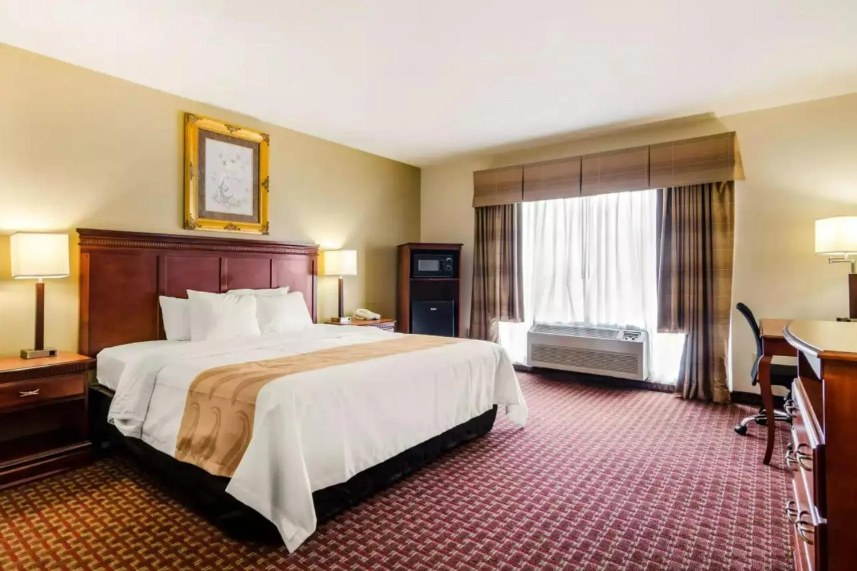 Bedroom, Bed in Precious Hotel