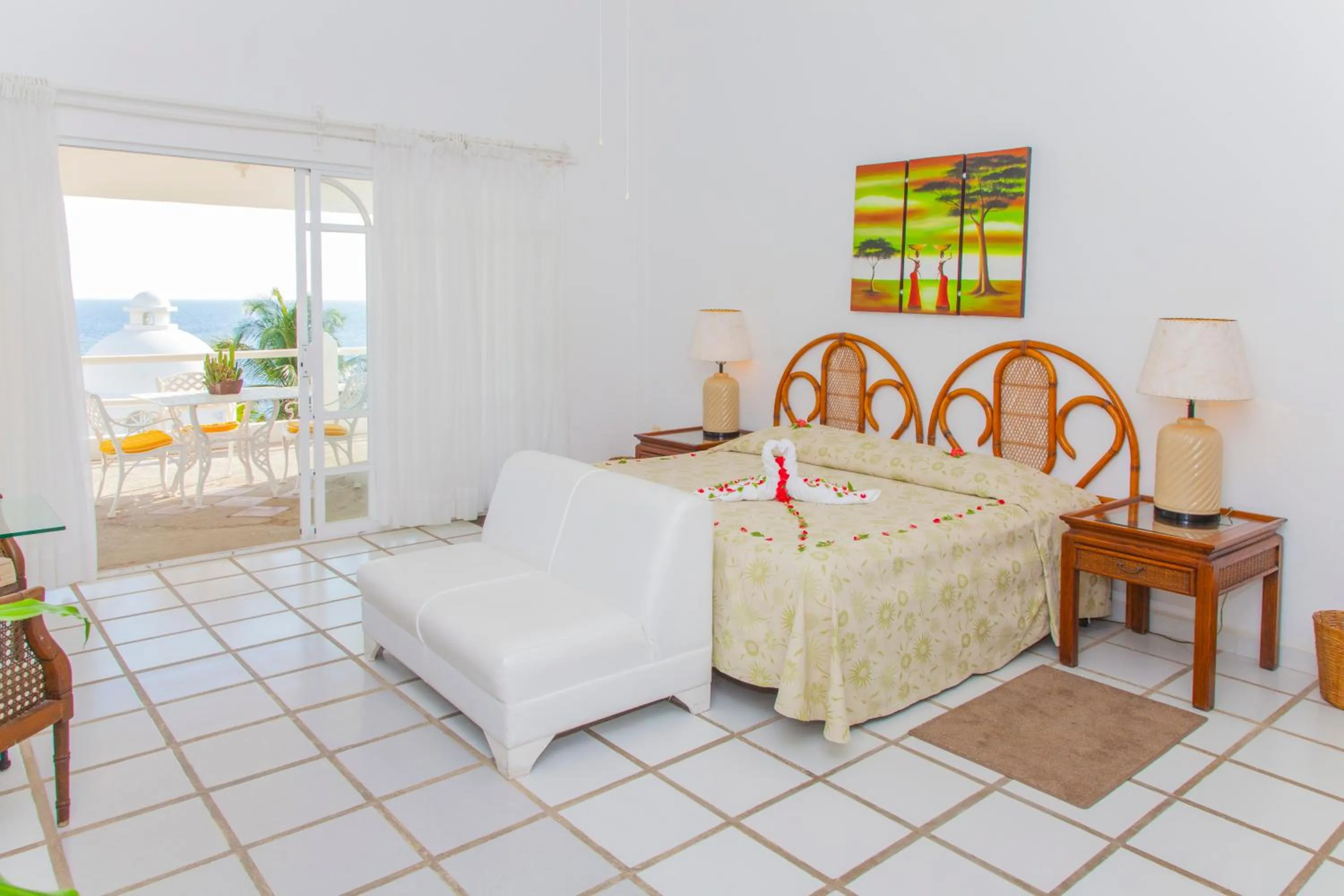 Photo of the whole room, Bed in Villas Fasol Huatulco