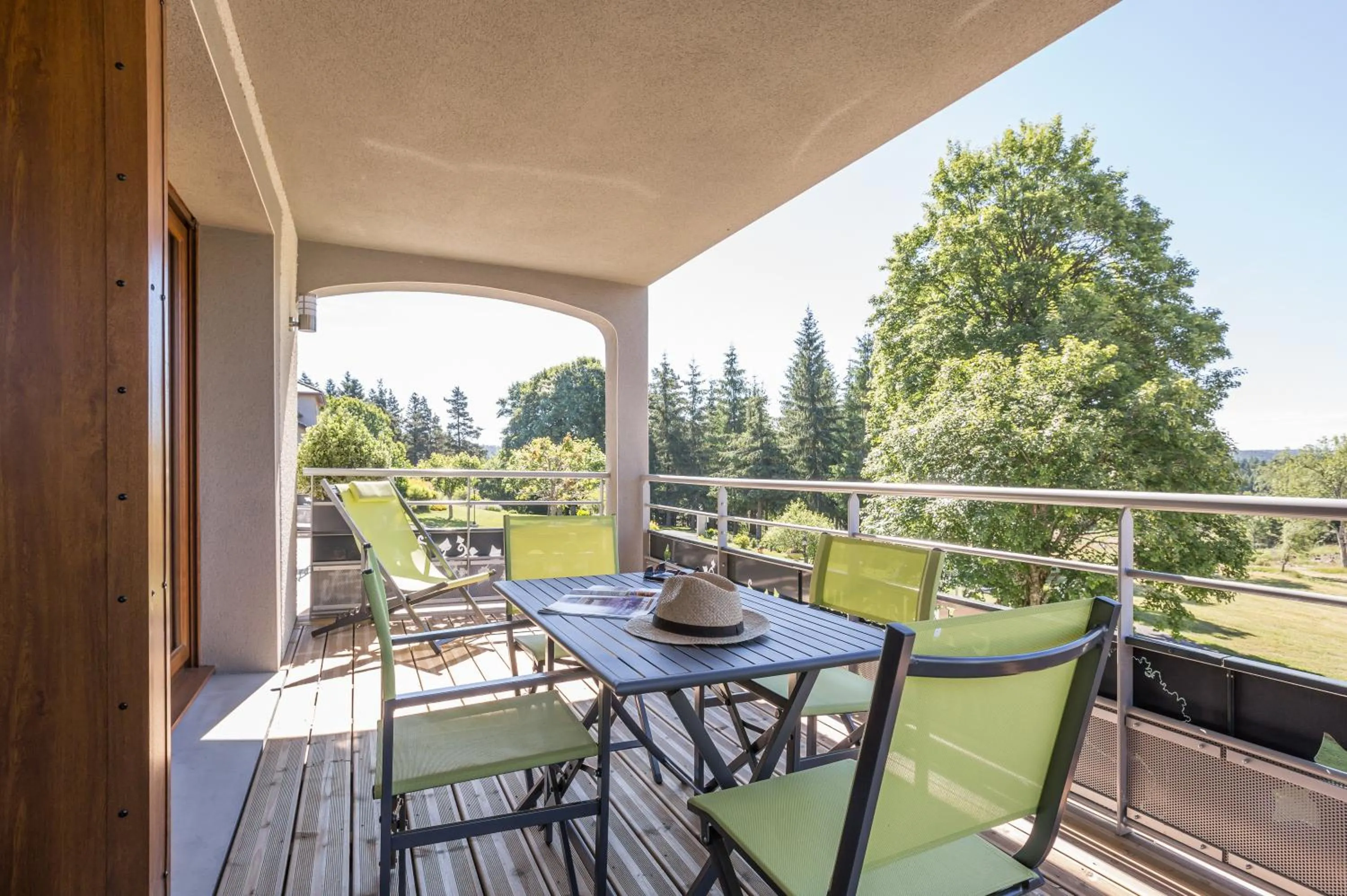 Balcony/Terrace in Logis Hôtel Le Relais du Bois Vialotte