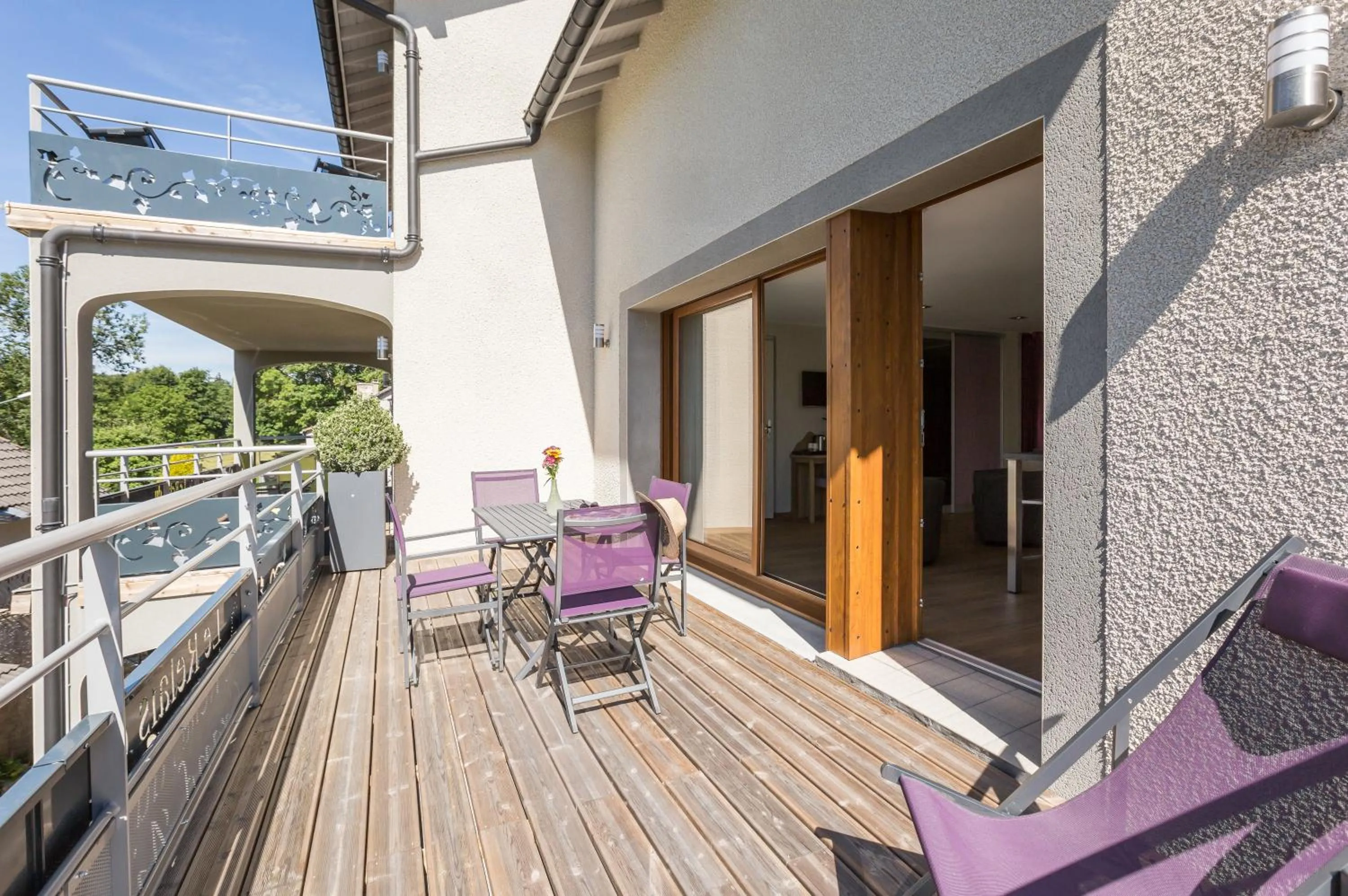 Balcony/Terrace in Logis Hôtel Le Relais du Bois Vialotte