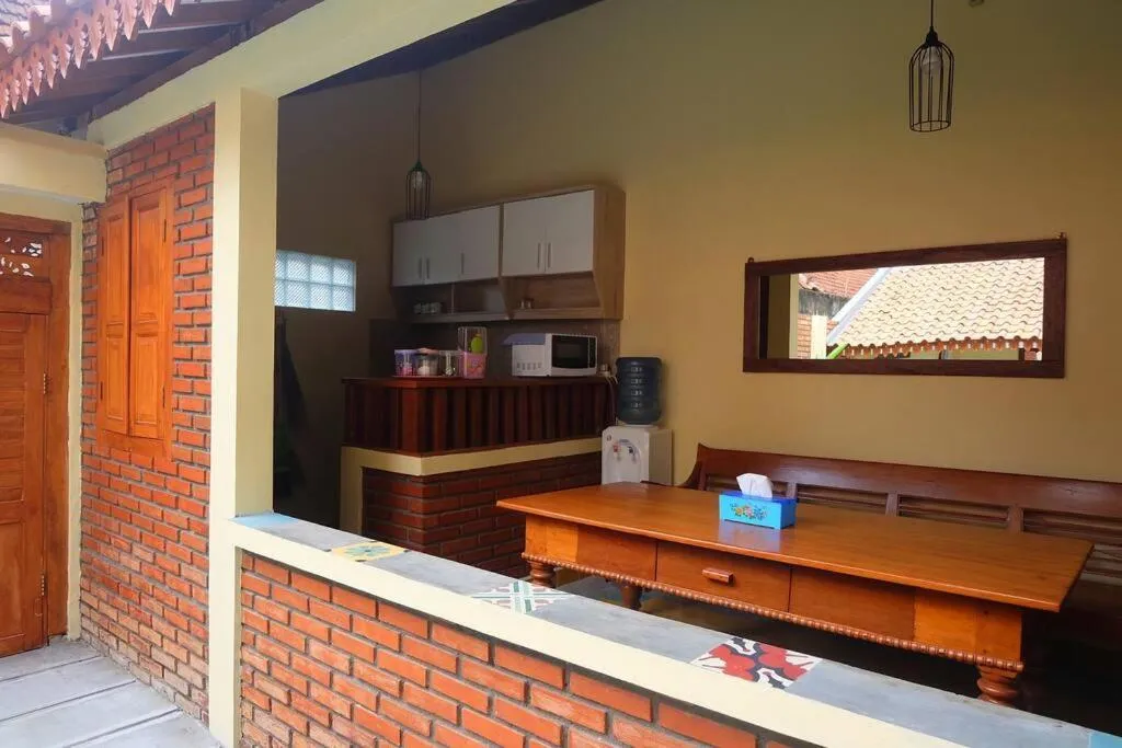 Coffee/tea facilities in Sabi House Lesmana 2 by Simply Homy