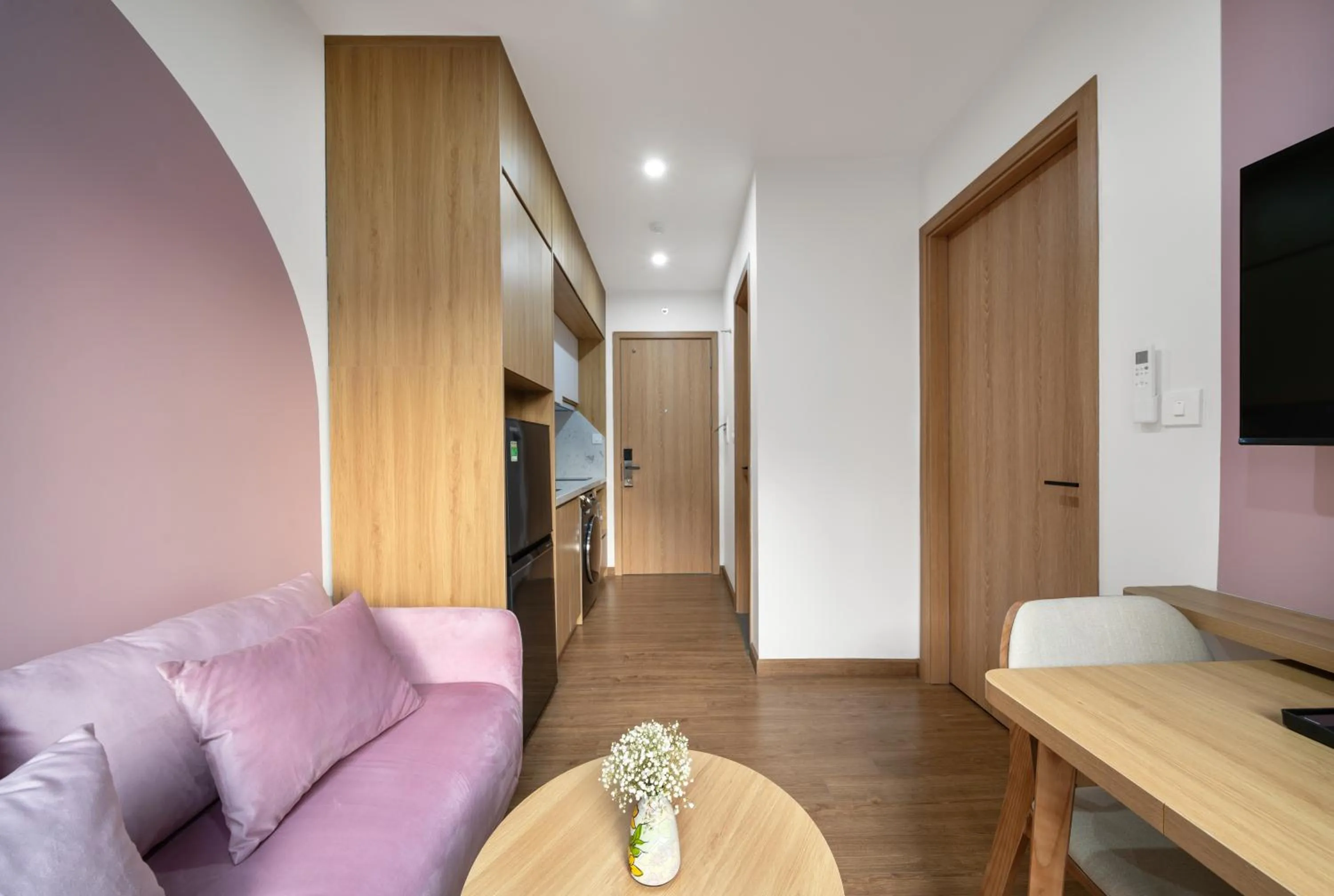 Living room in MOONLIT Suites Hotel by Luxe Paradise