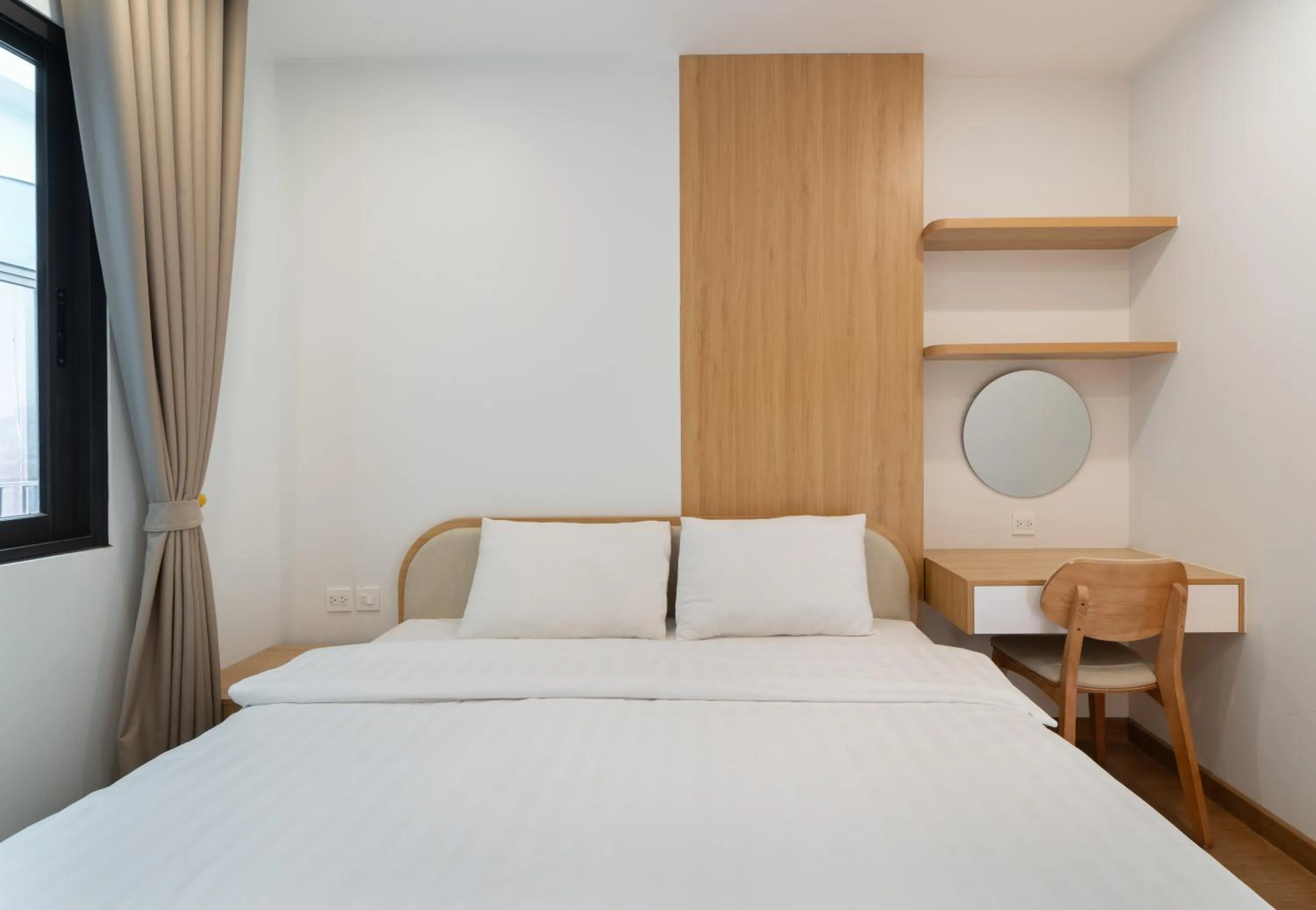 Bedroom, Bed in MOONLIT Suites Hotel by Luxe Paradise