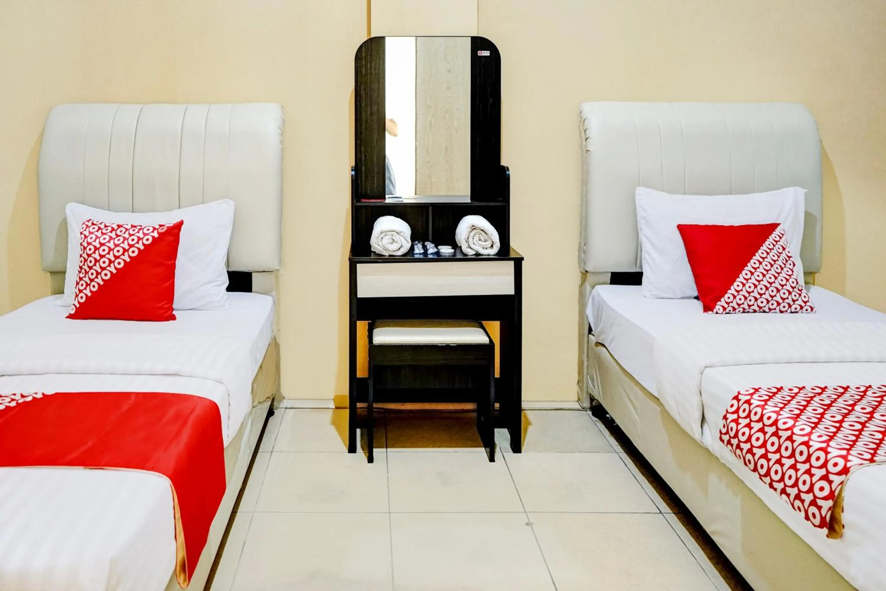 Bedroom, Bed in Hotel O Mantari Guesthouse