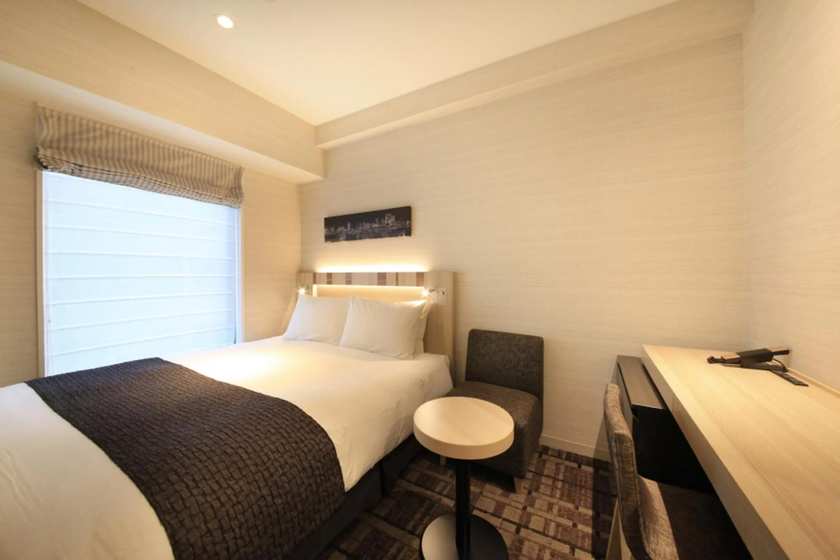 Photo of the whole room, Bed in Hotel Sunroute Ginza