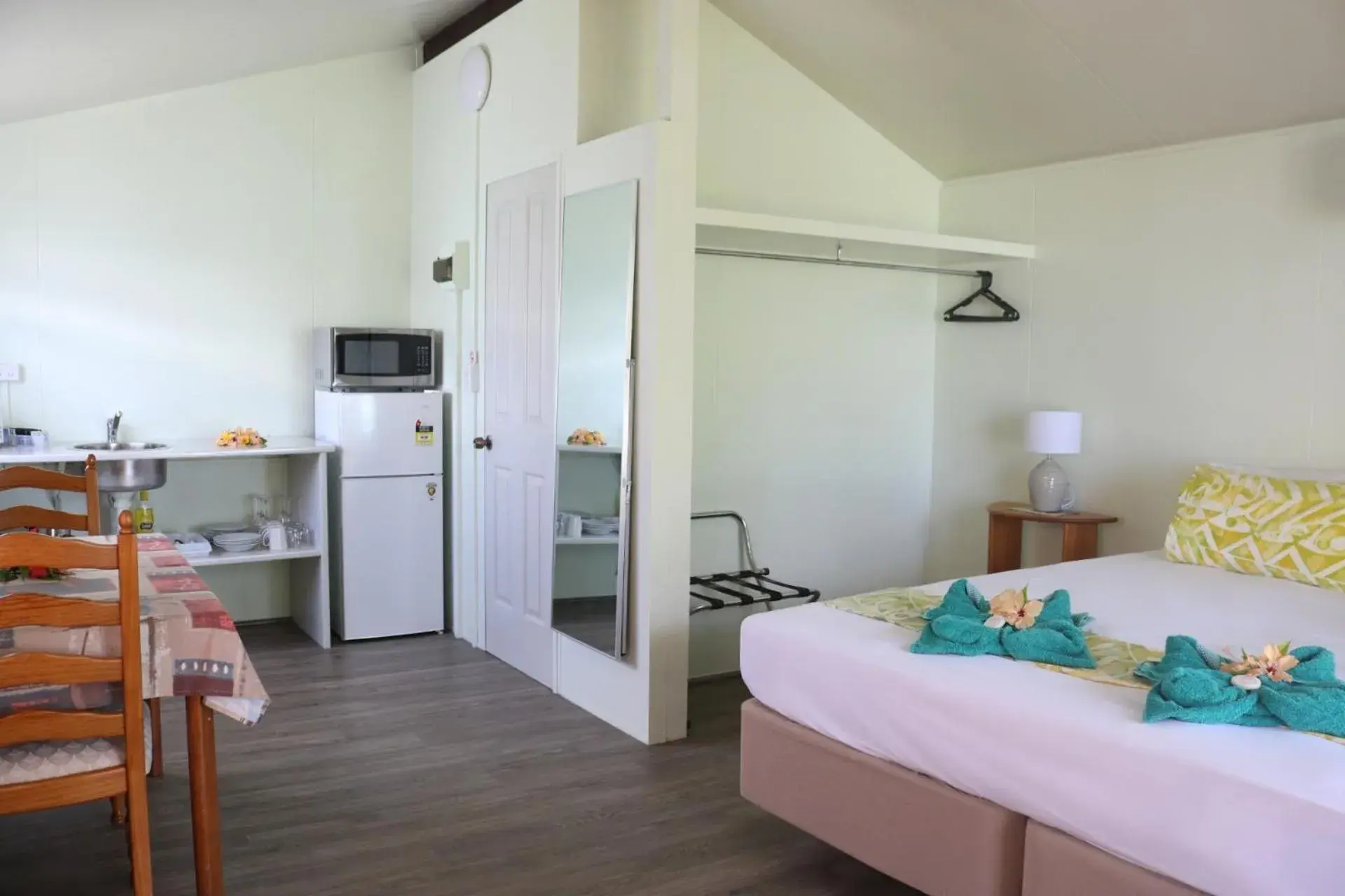 Deluxe Bungalow with Sea View in Ranginuis Retreat Deluxe Bungalow with Sea View in Ranginuis Retreat