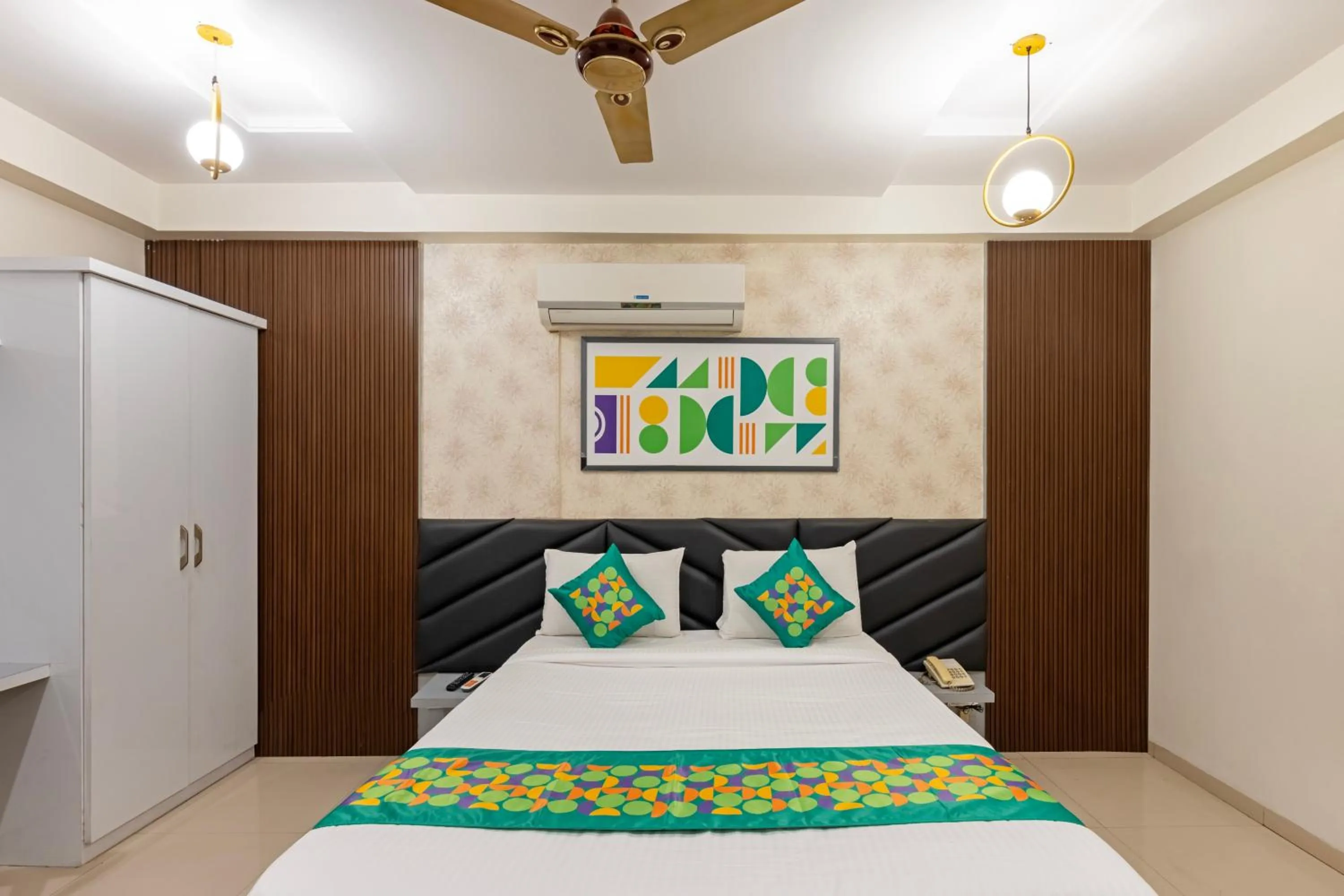 Bedroom, Bed in Treebo AR Grand, Gajuwaka