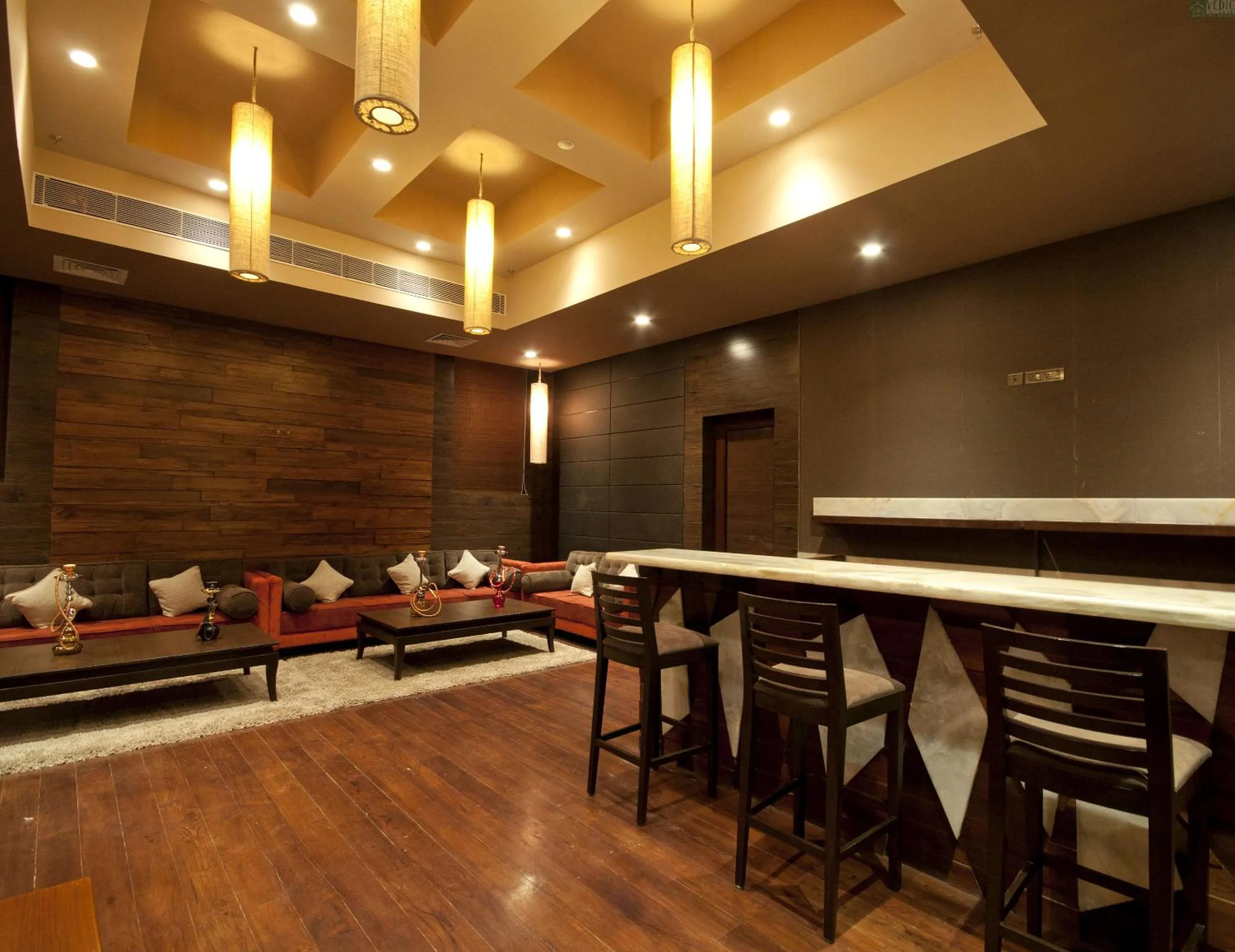 Lounge or bar in Vedic Village Spa Resort Kolkata