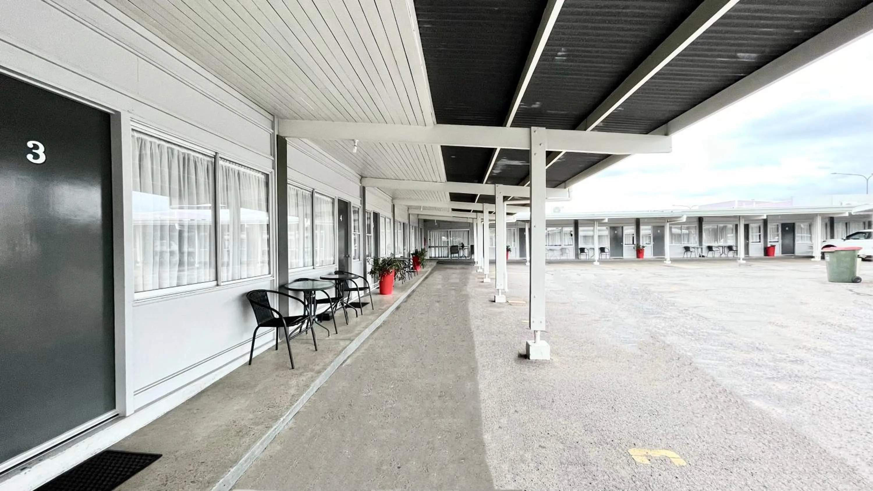 Parking in Motel Myall