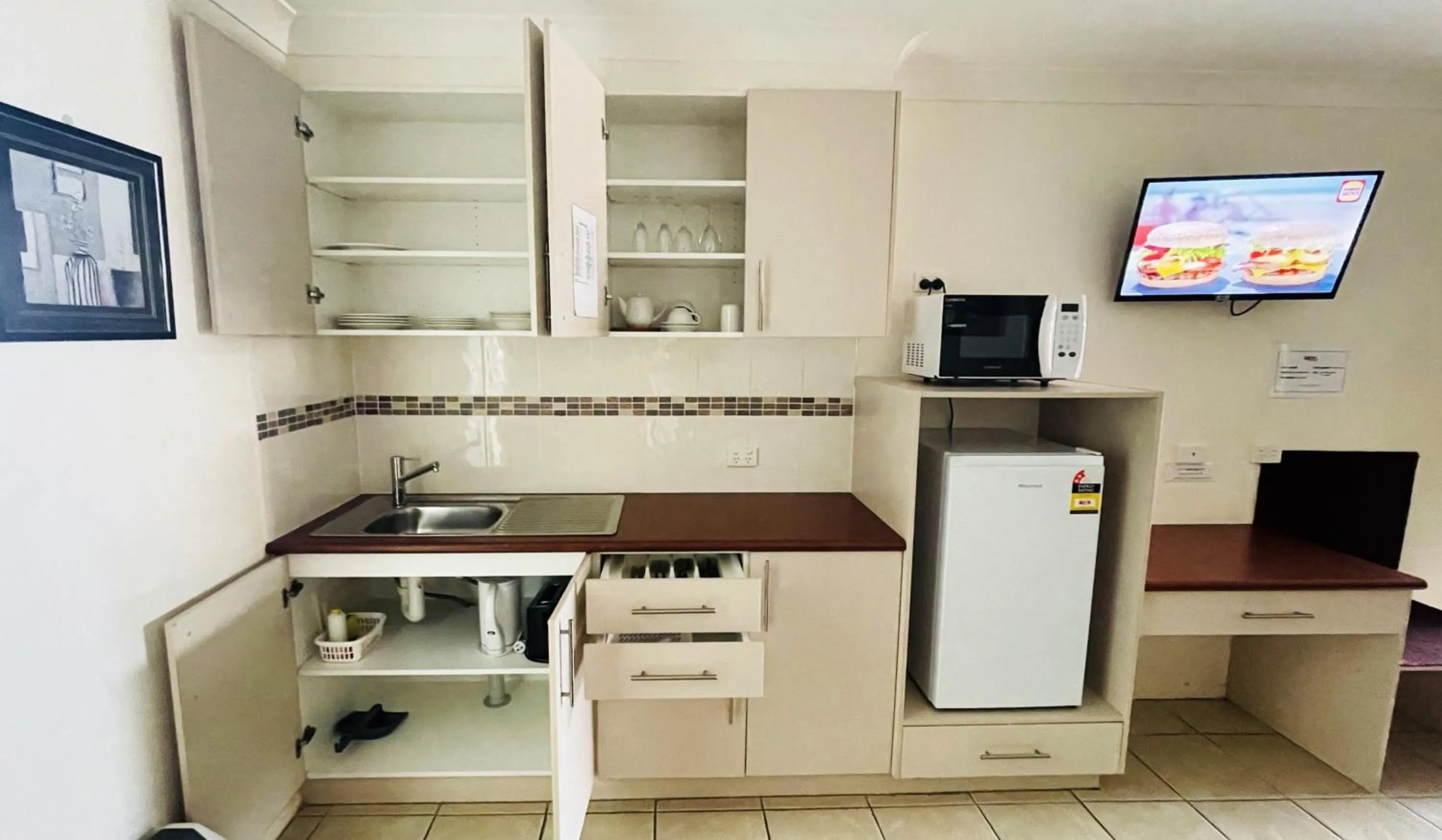 Kitchen or kitchenette in Motel Myall