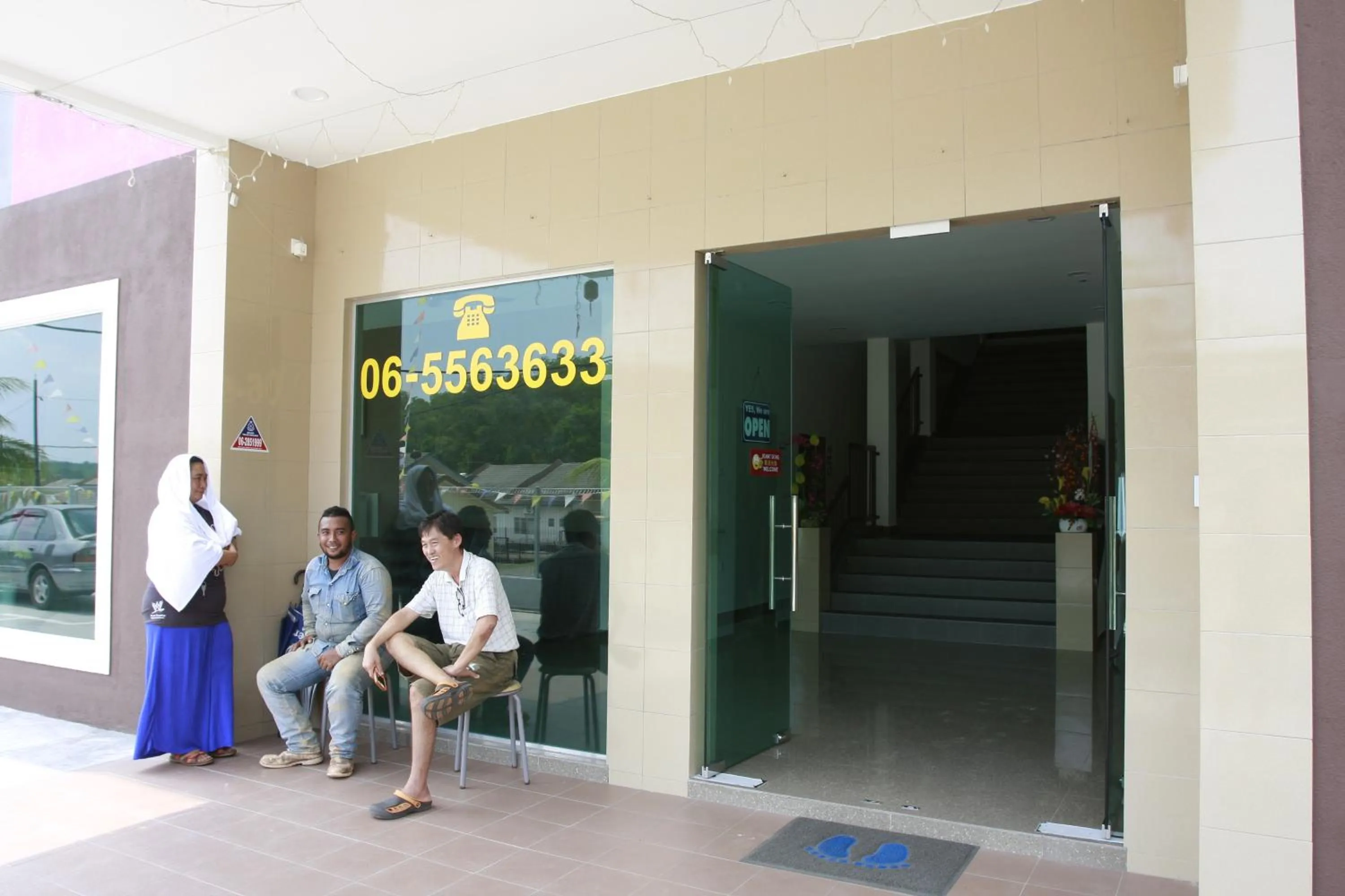 Facade/entrance in Alor Villa