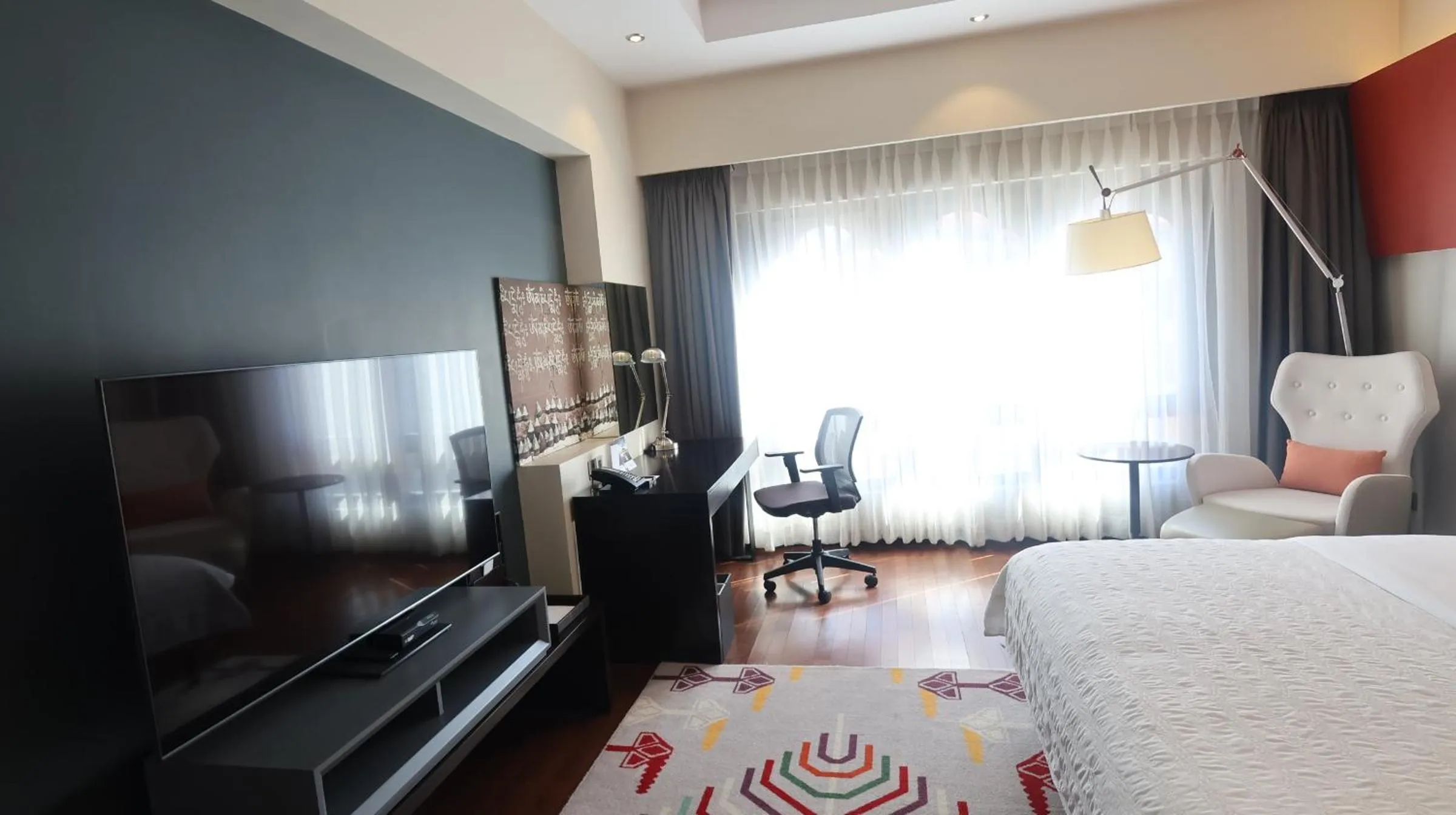 TV and multimedia, Bed in Le Meridien Thimphu