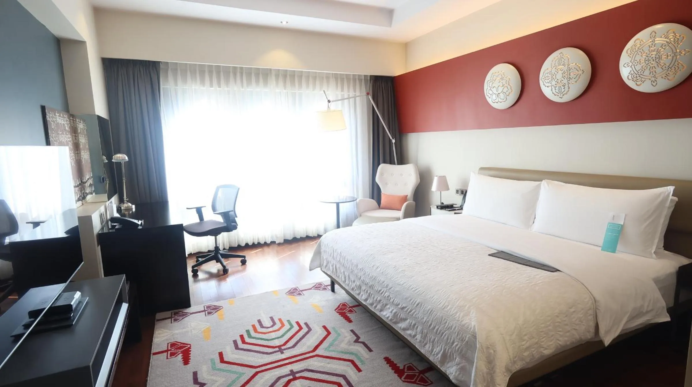 TV and multimedia, Bed in Le Meridien Thimphu
