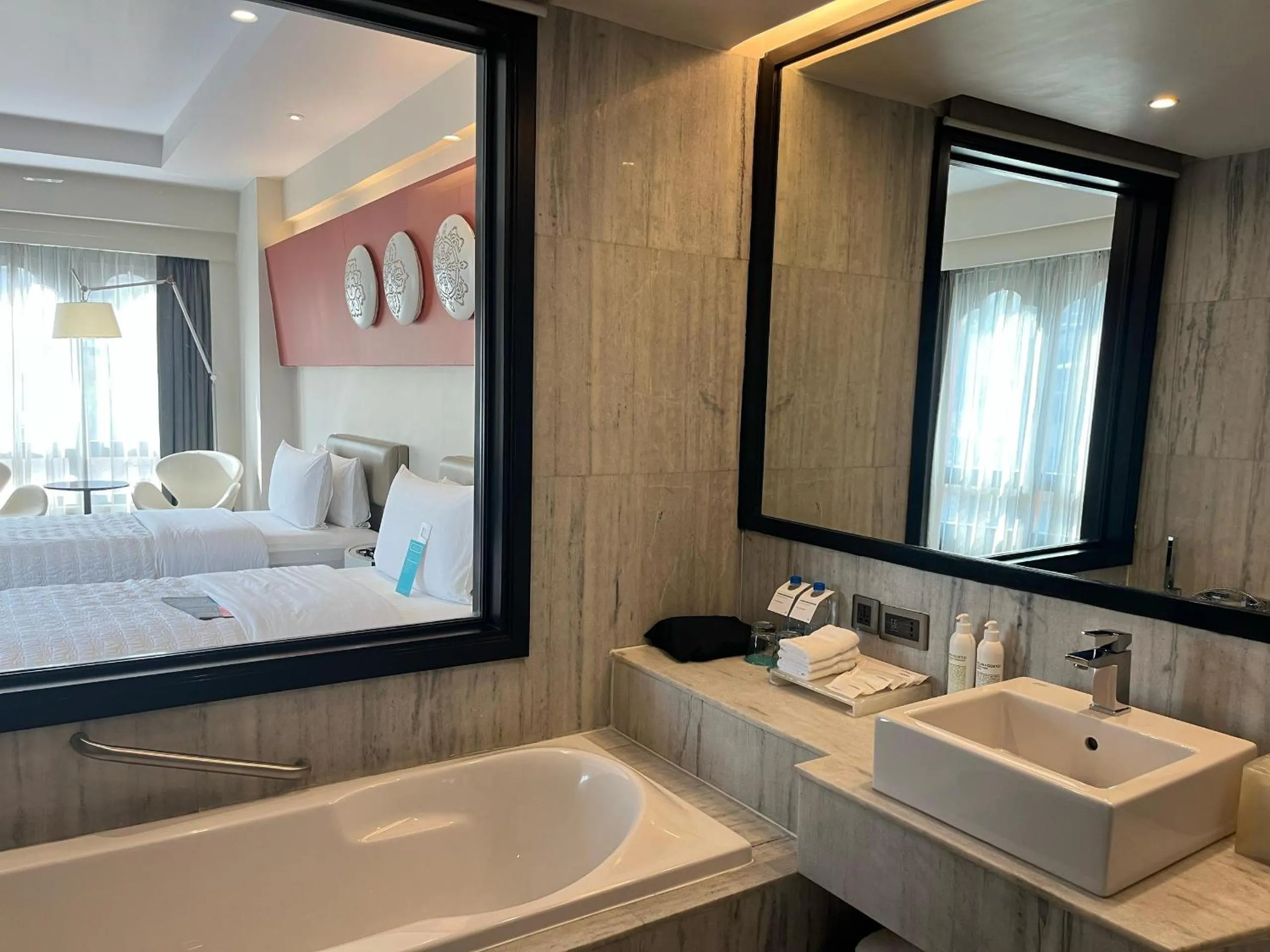 Bathroom, Bed in Le Meridien Thimphu