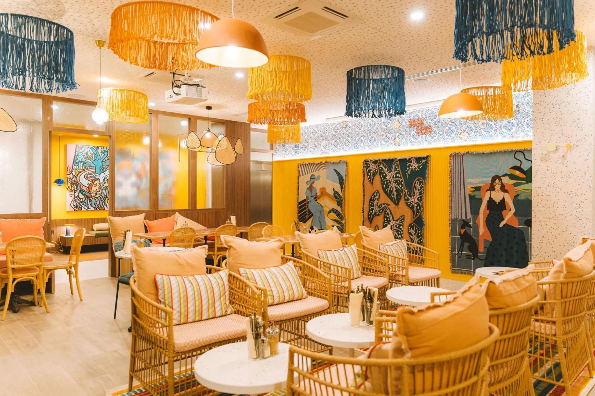 Restaurant/places to eat in Bikube Lyon