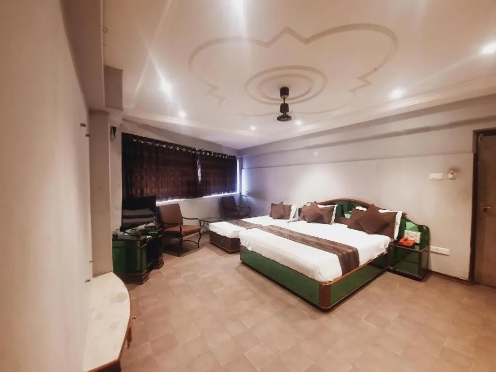 View (from property/room), Bed in Hotel JMC Group