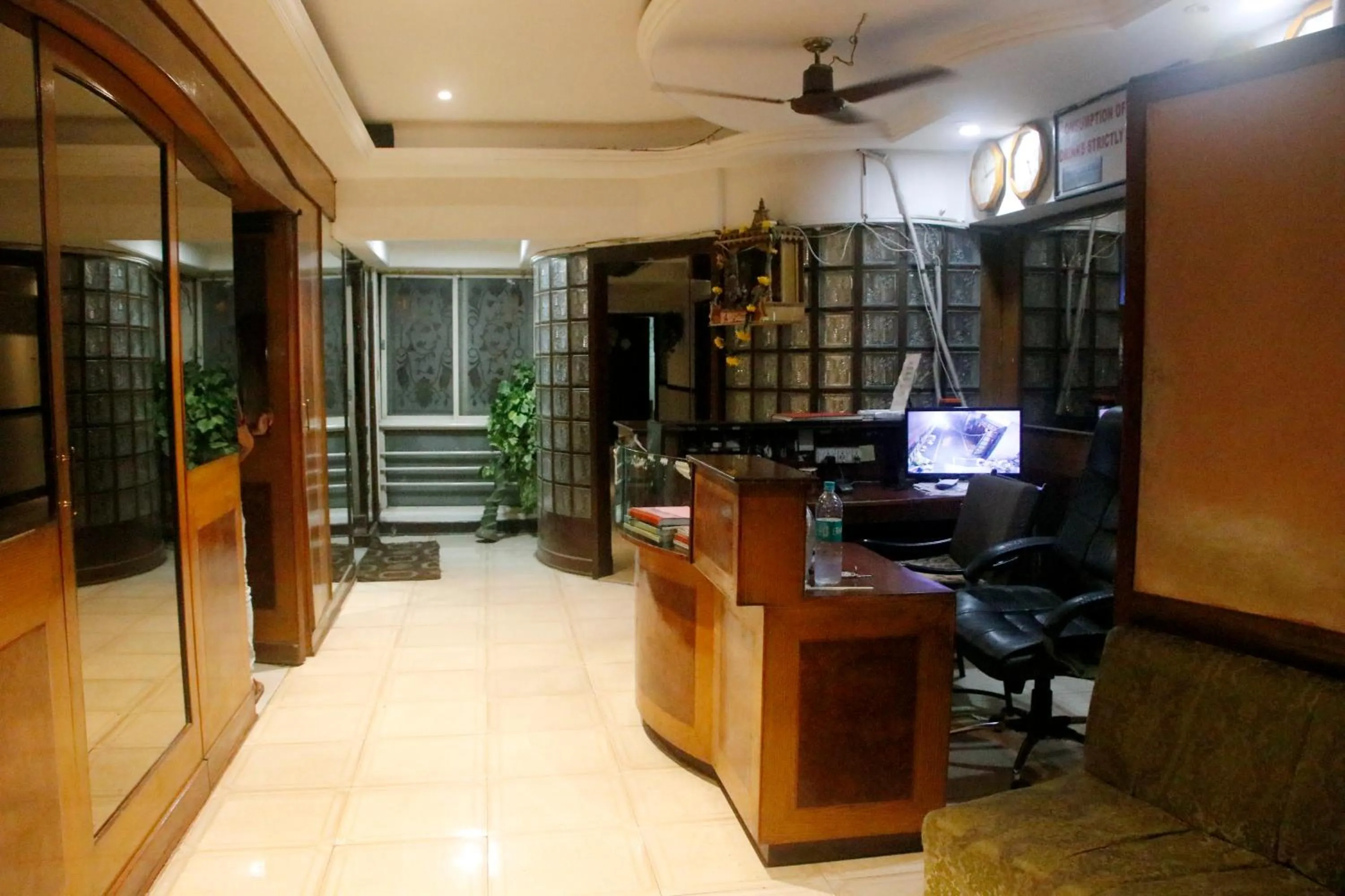 Facade/entrance in Hotel JMC Group