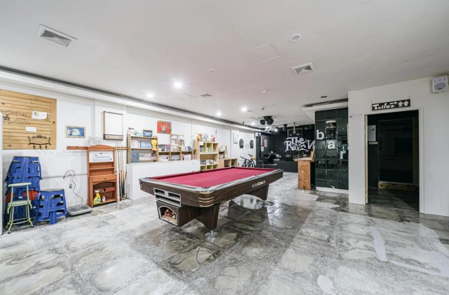 Darts in Gaon J Stay Hotel