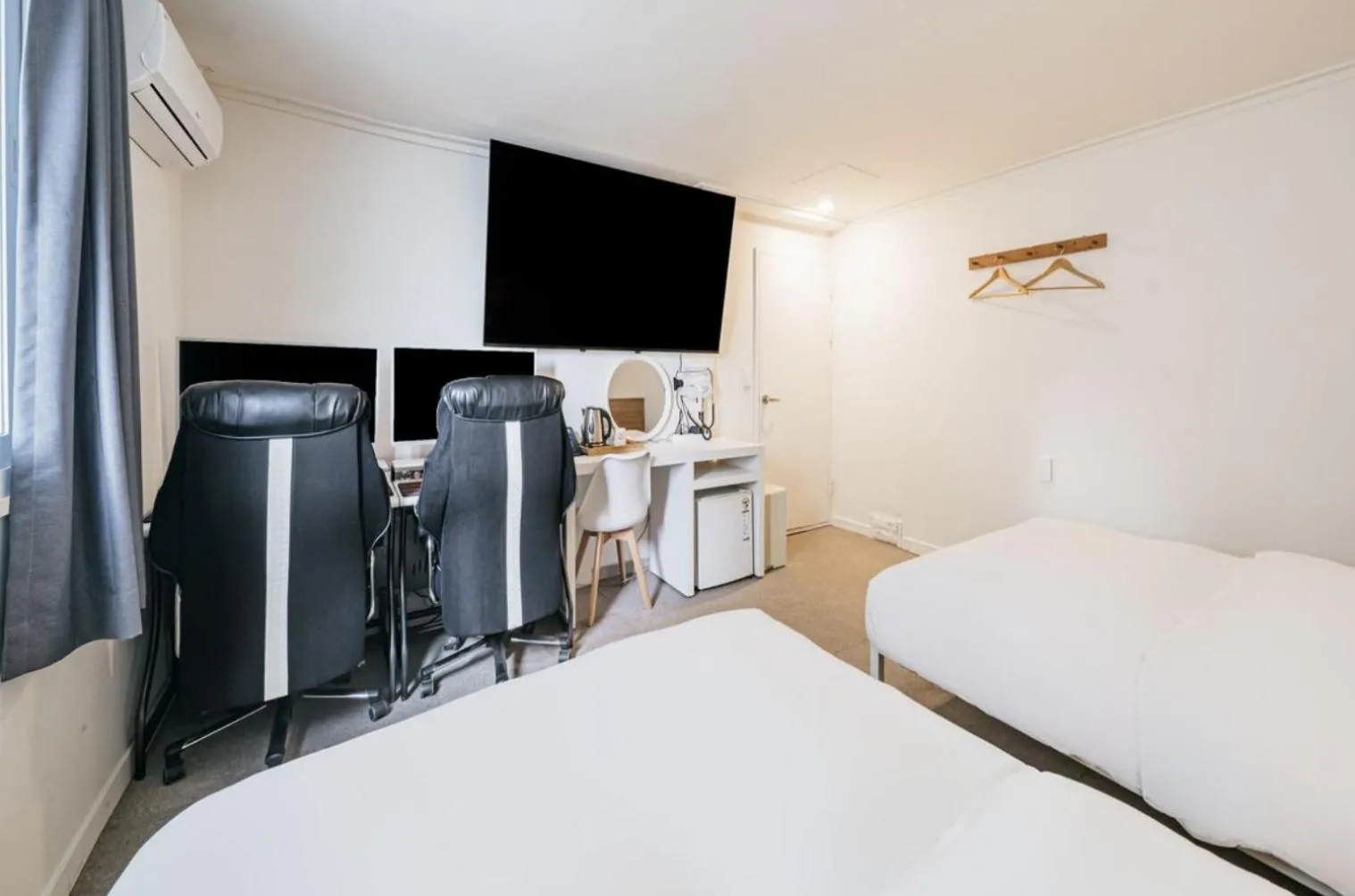 Bed in Gaon J Stay Hotel