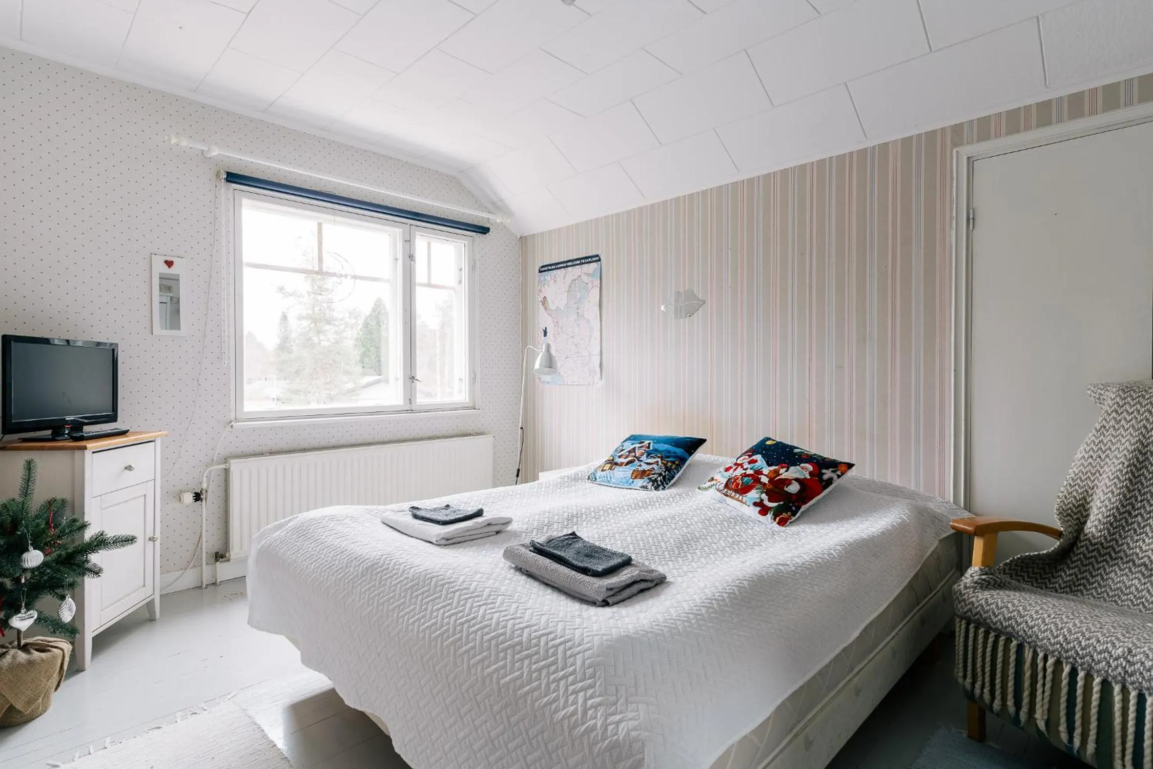 Bedroom, Bed in Villa Virpi