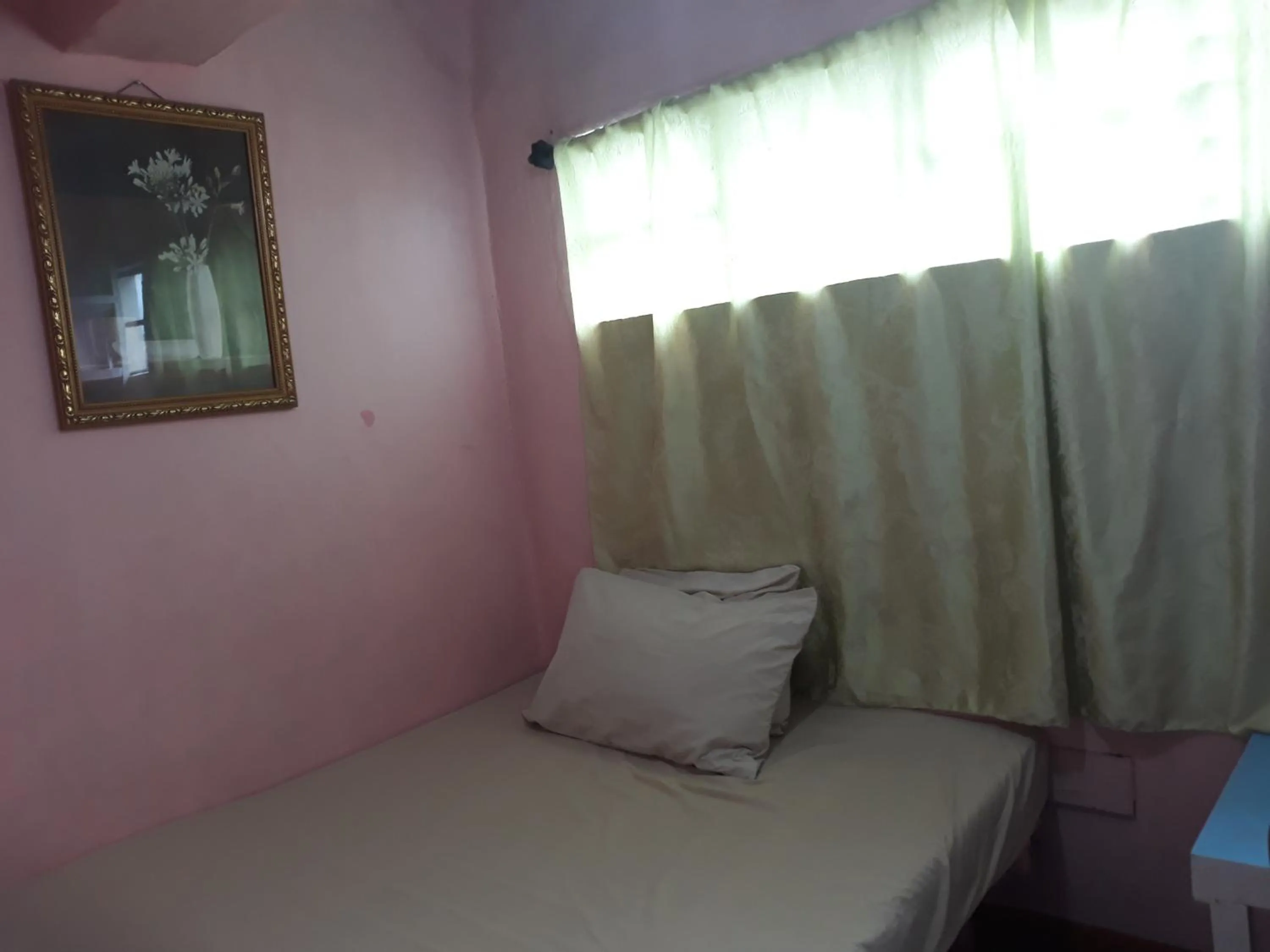 Bed in CV Bed n Bath