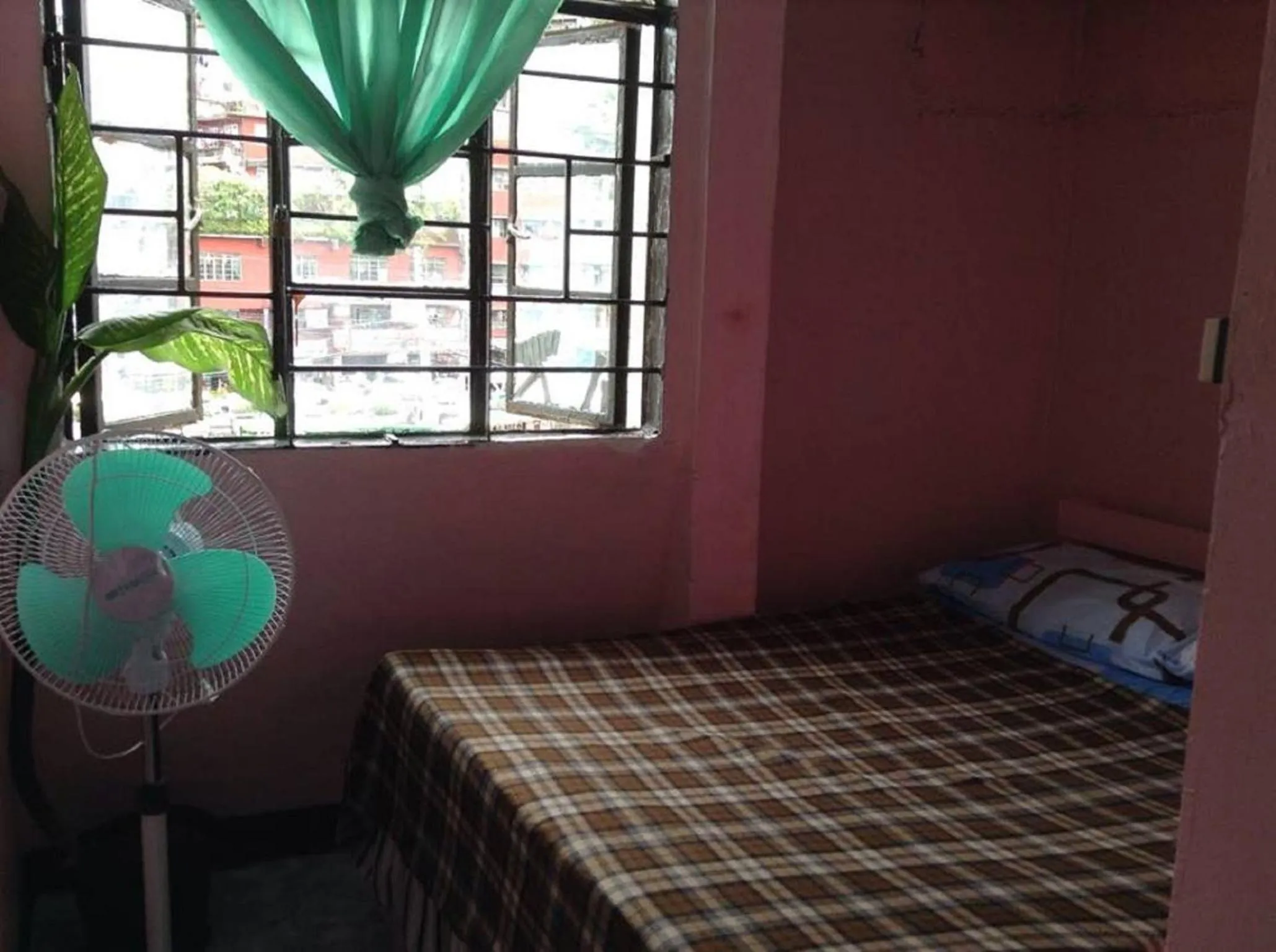 Bedroom, Bed in CV Bed n Bath