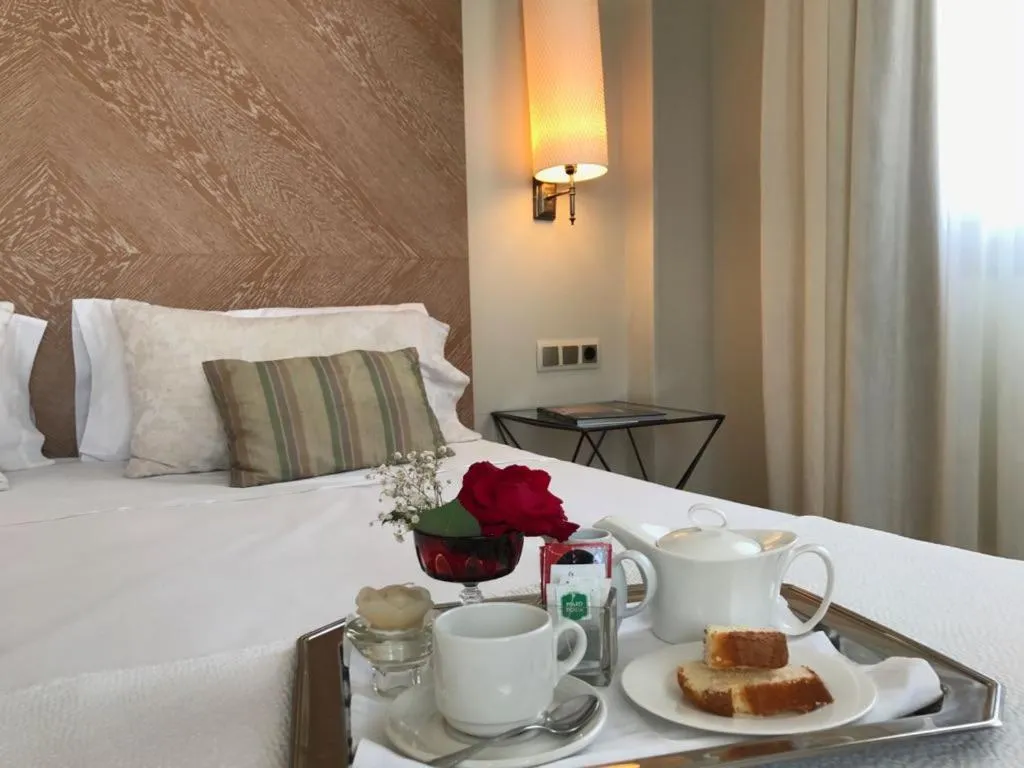 Decorative detail, Bed in Hotel Entredos