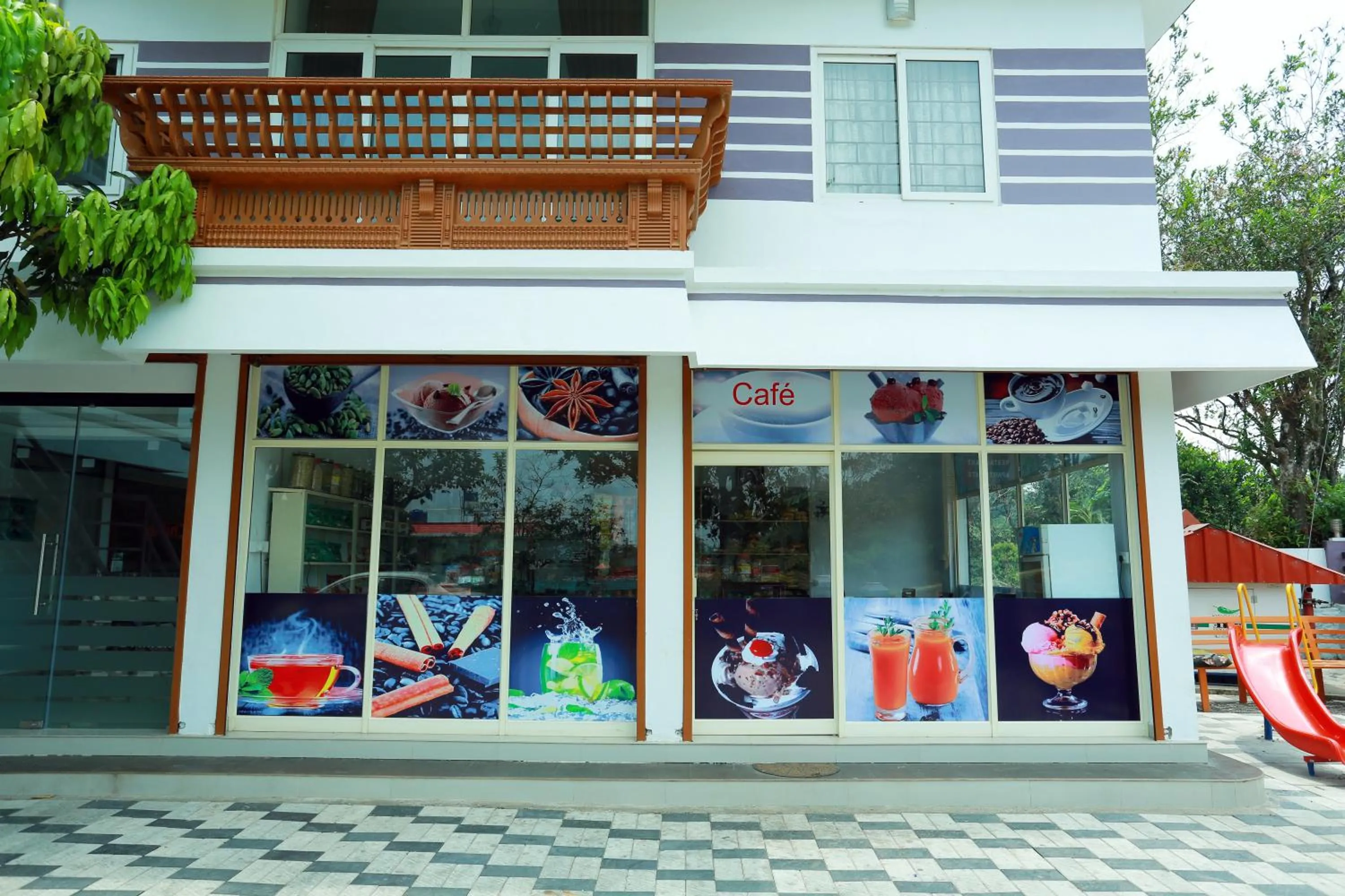 On site in Chillax Vagamon