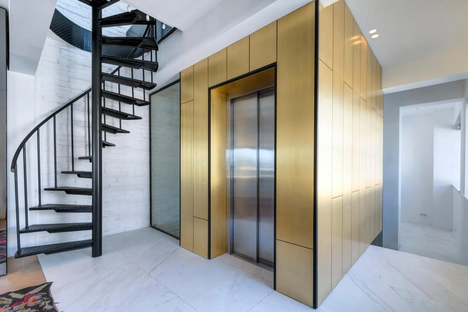 Property building in LOFT Astoria Suites by Vagabond