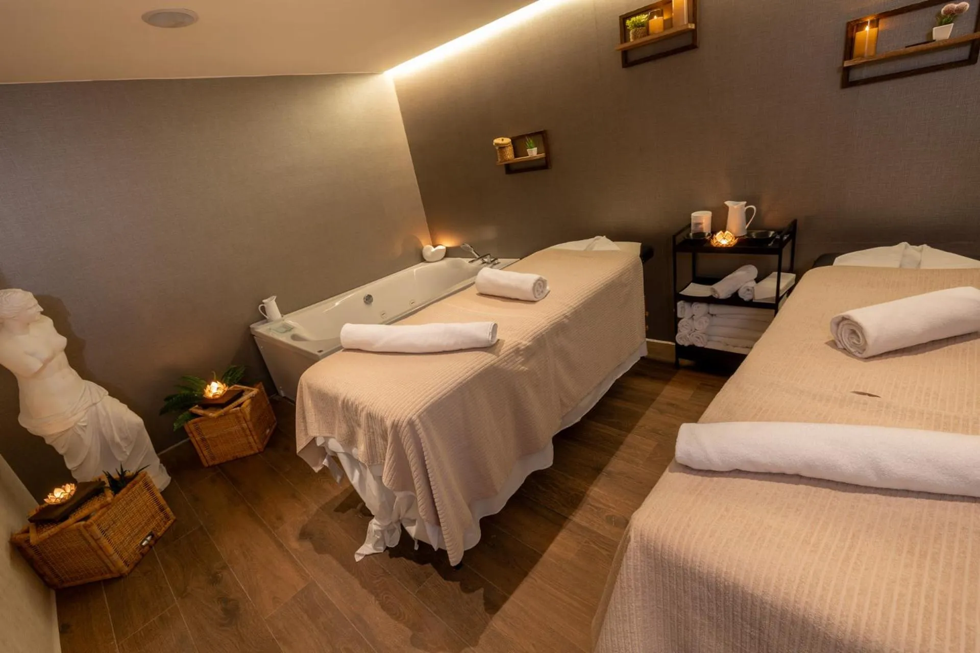 Massage, Bed in Hotel BCL Levante Club & Spa 4 Sup - Only Adults Recomended
