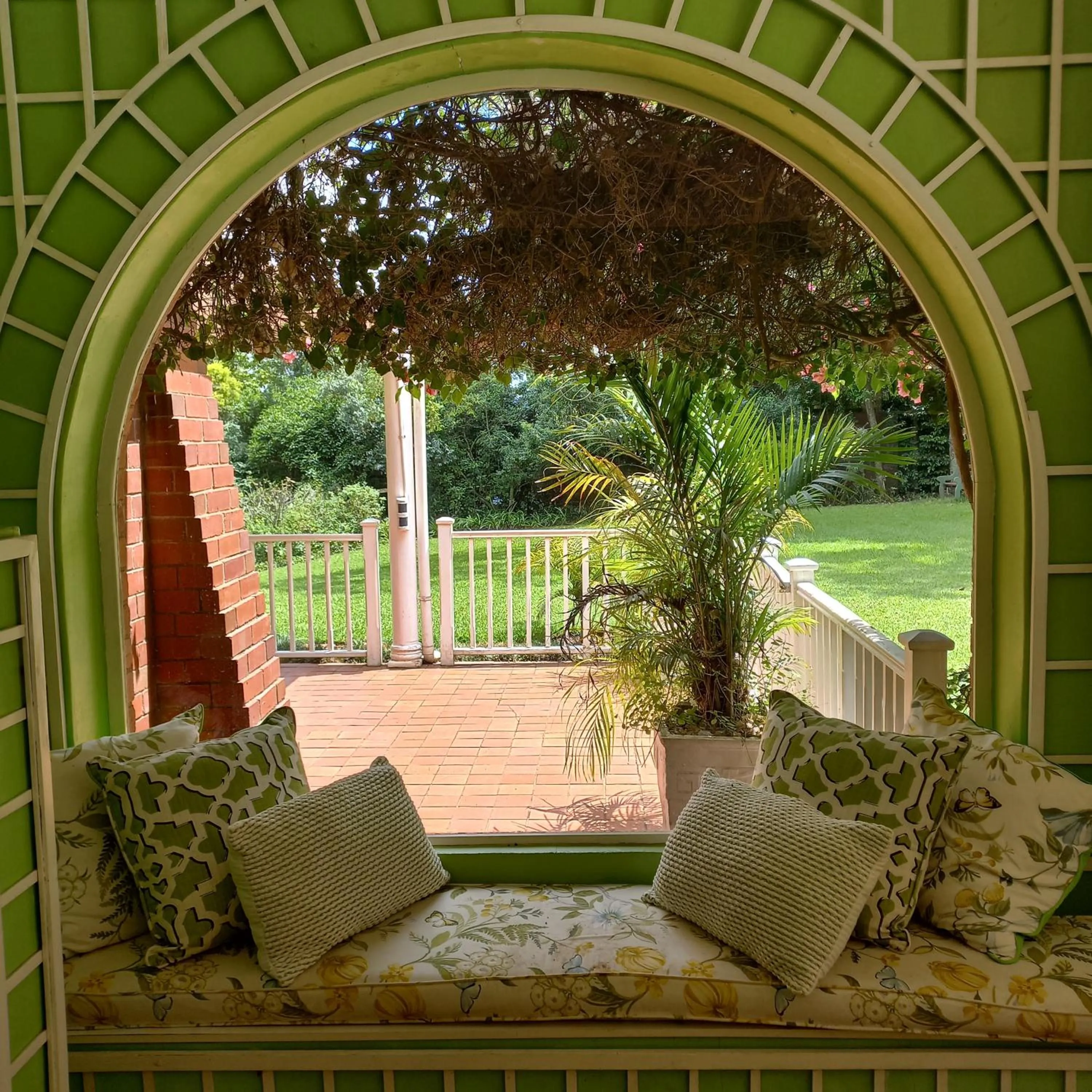 Breakfast in 18 Pioneer BnB