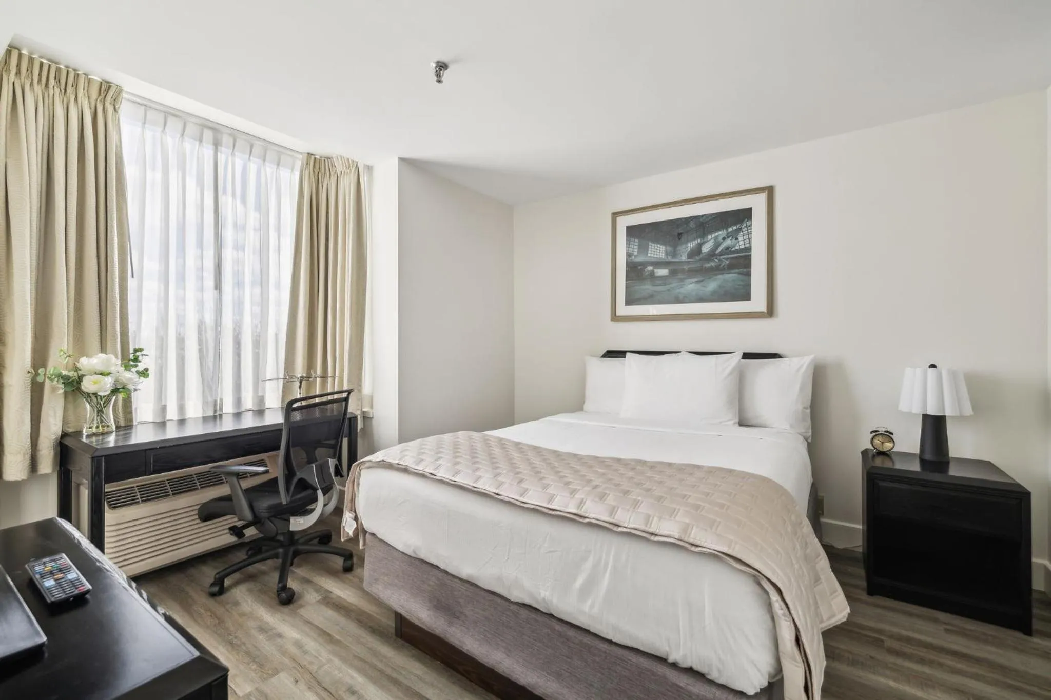 Bed in DEV Hotel and Conference Centre