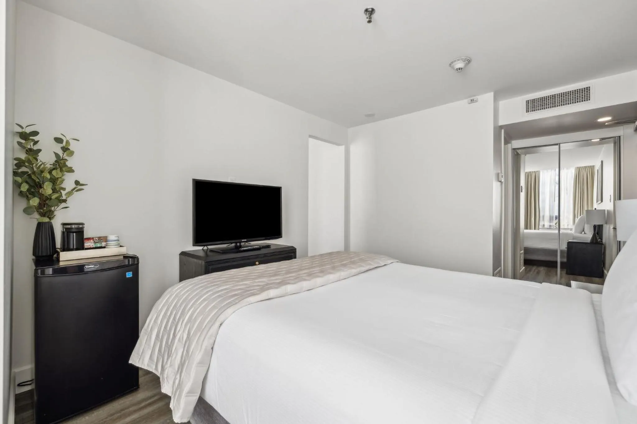 Bed in DEV Hotel and Conference Centre