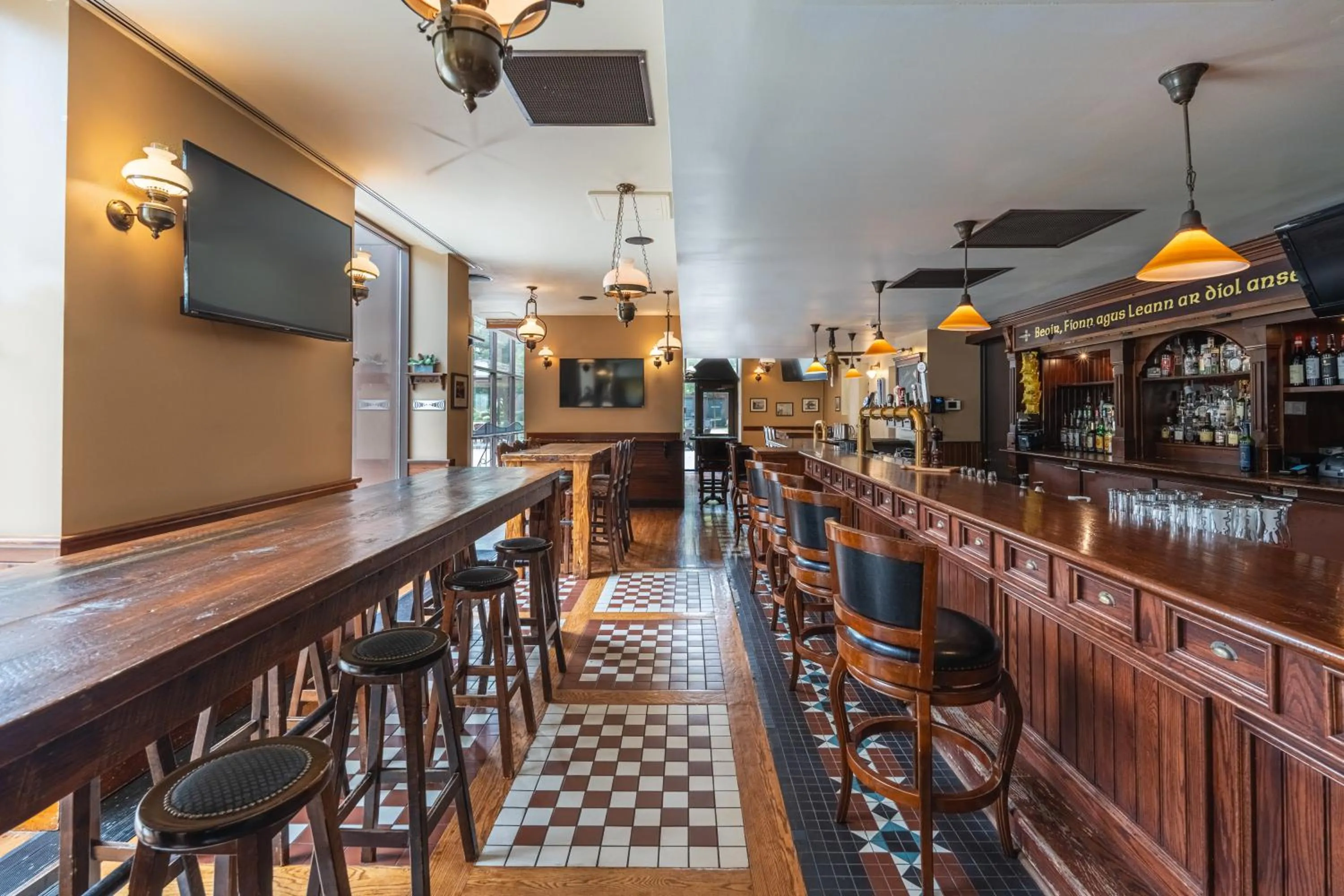 DEV Hotel and Conference Centre