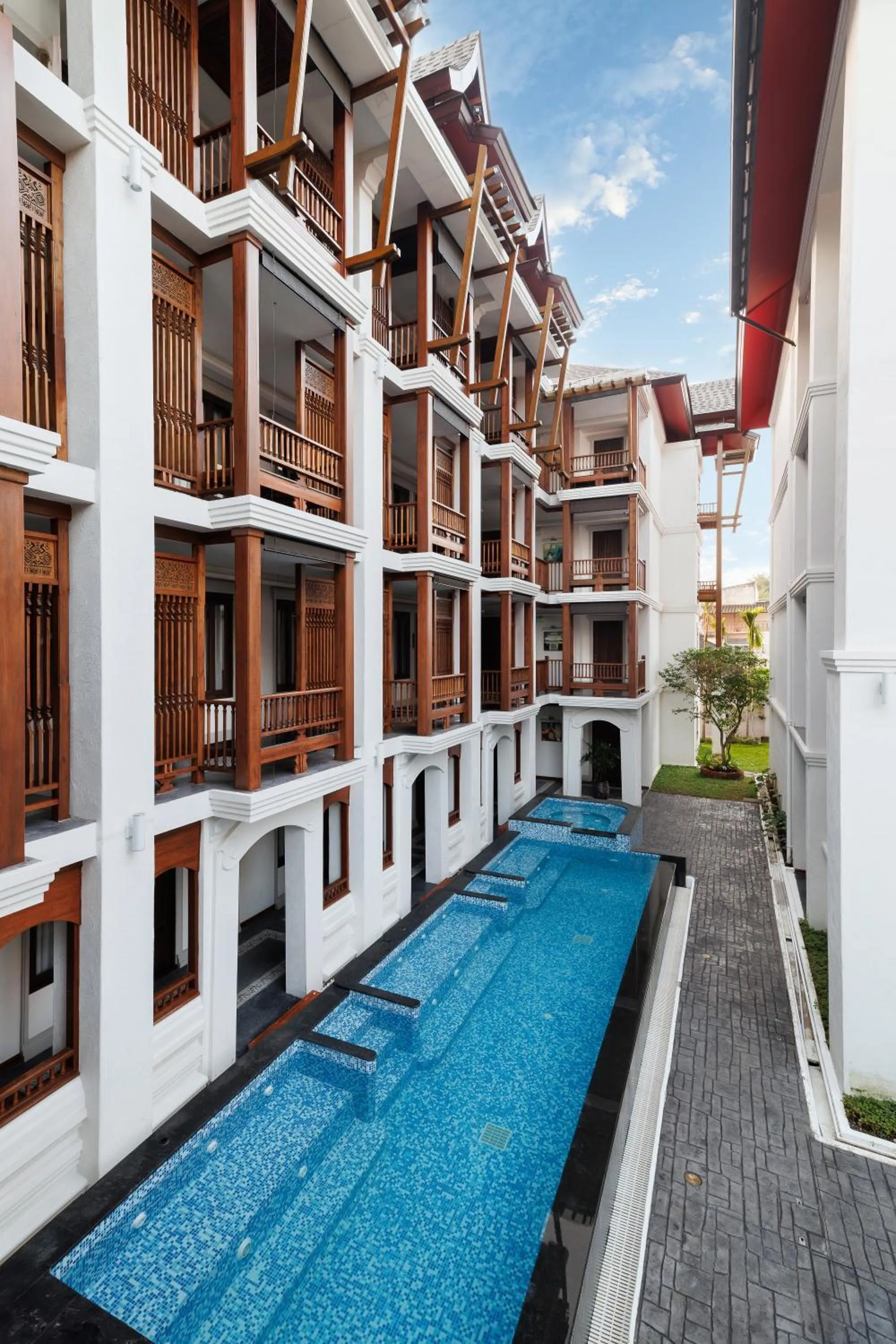 Property building in Akira Thaphae Hotel