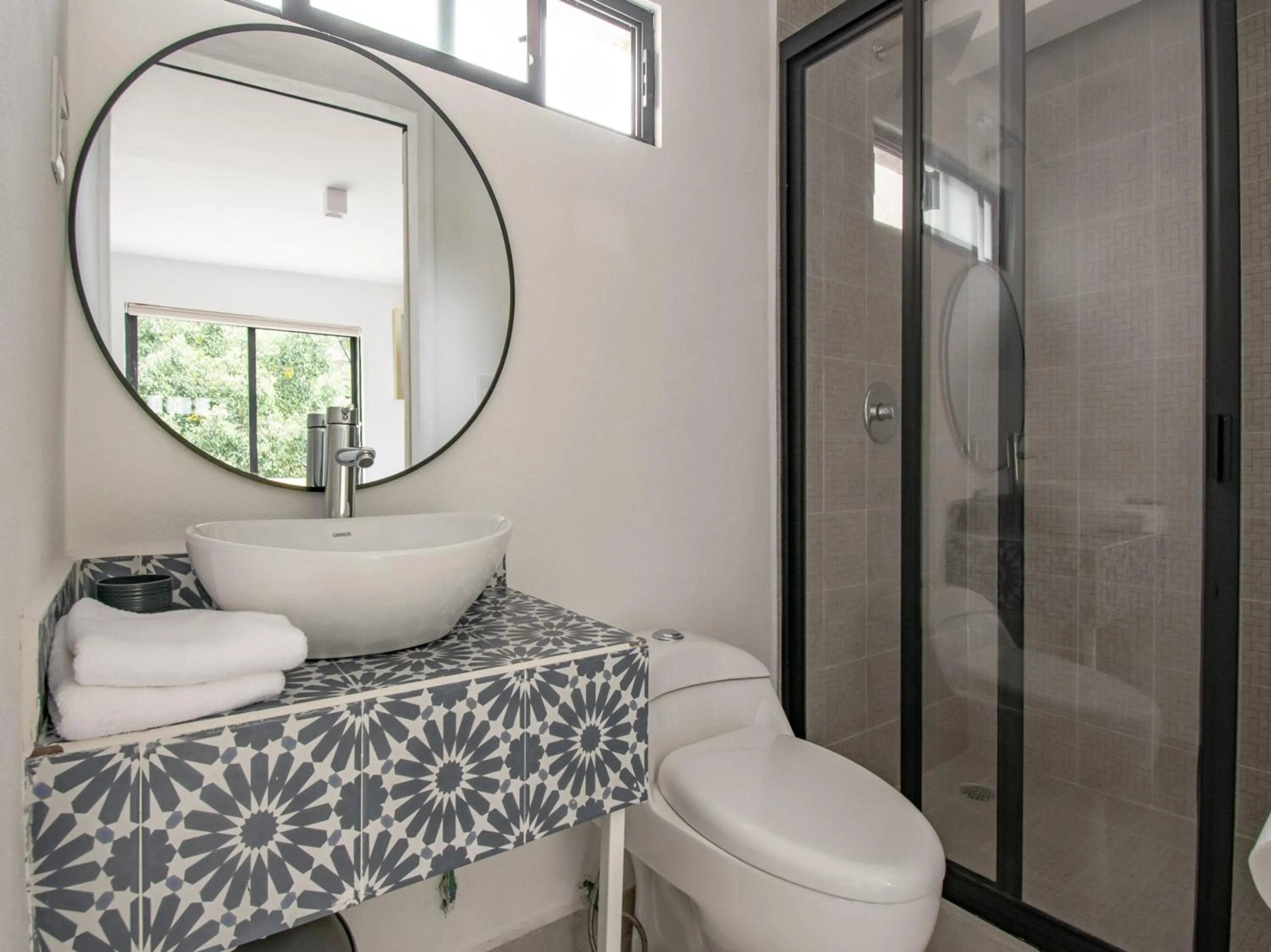 Bathroom in Collection O Hotel Lavanda Anzures