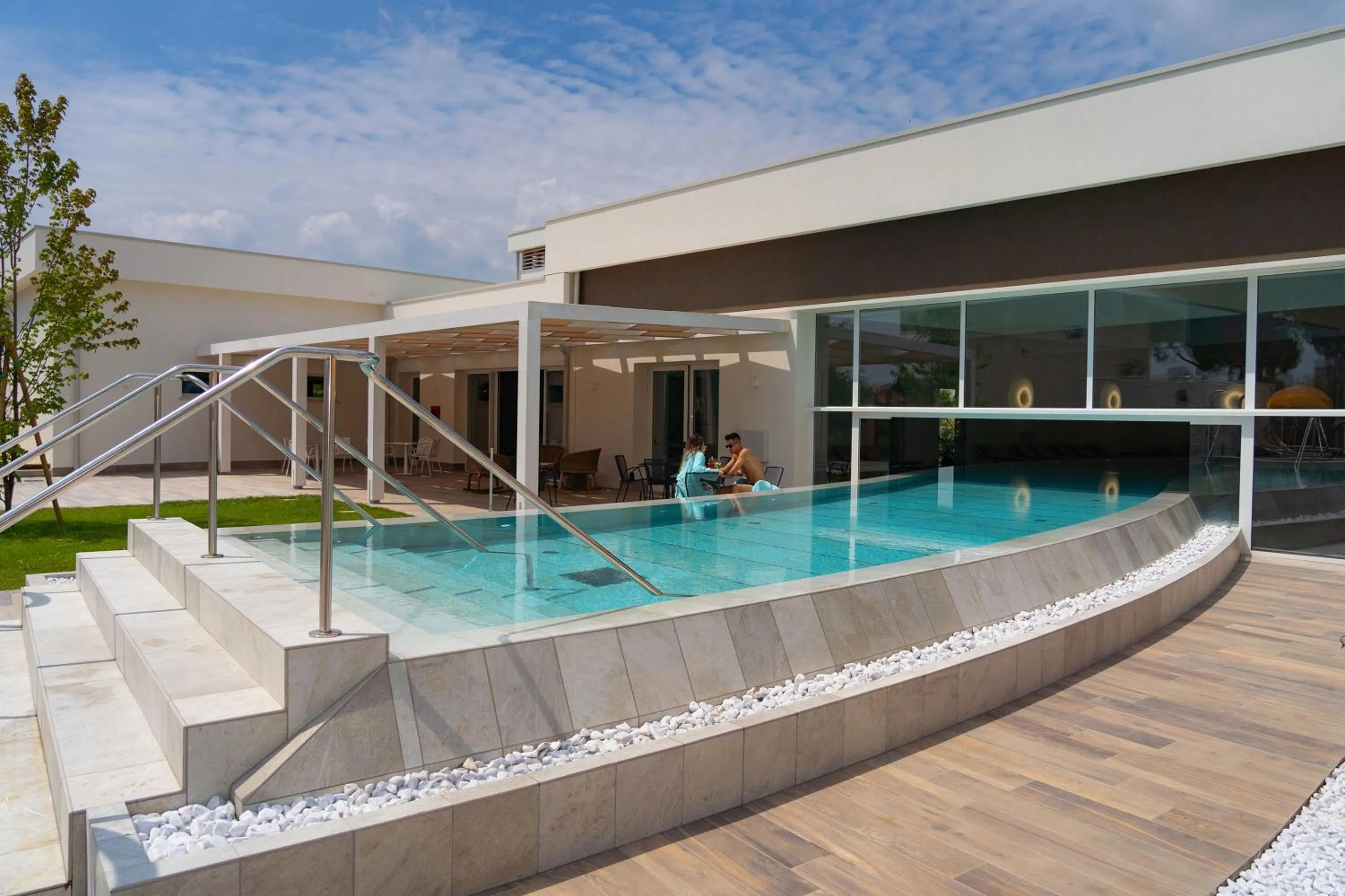 Swimming pool in Hotel Terme Abano Verdi