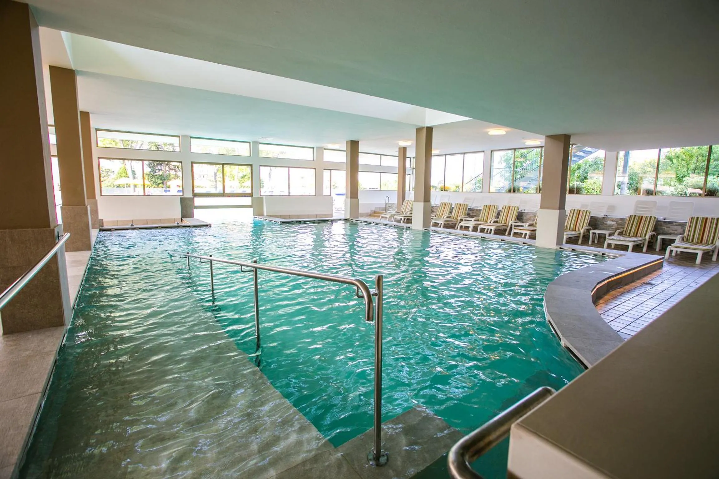 Swimming pool in Hotel Terme Abano Verdi