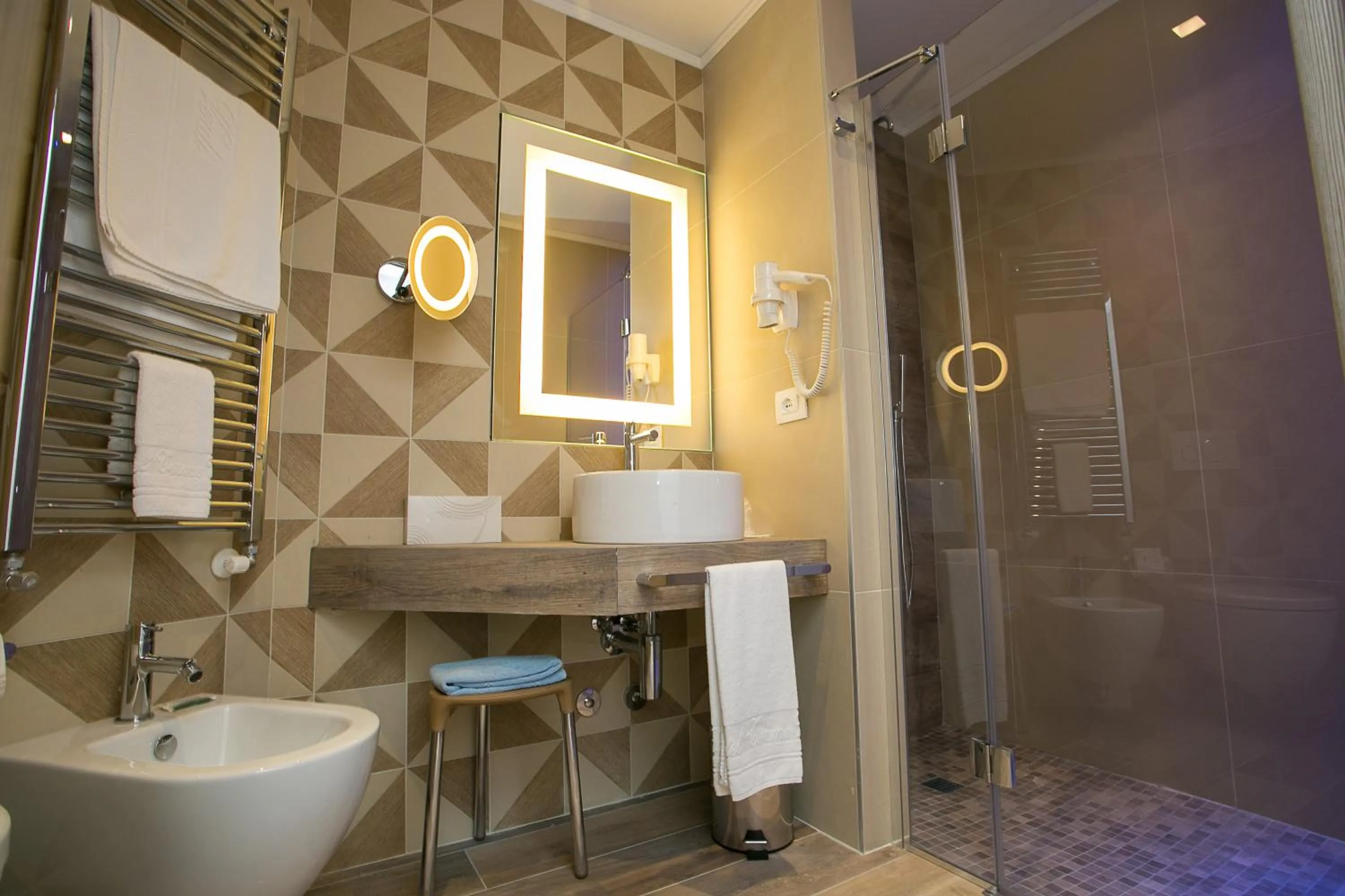 Shower in Hotel Terme Abano Verdi