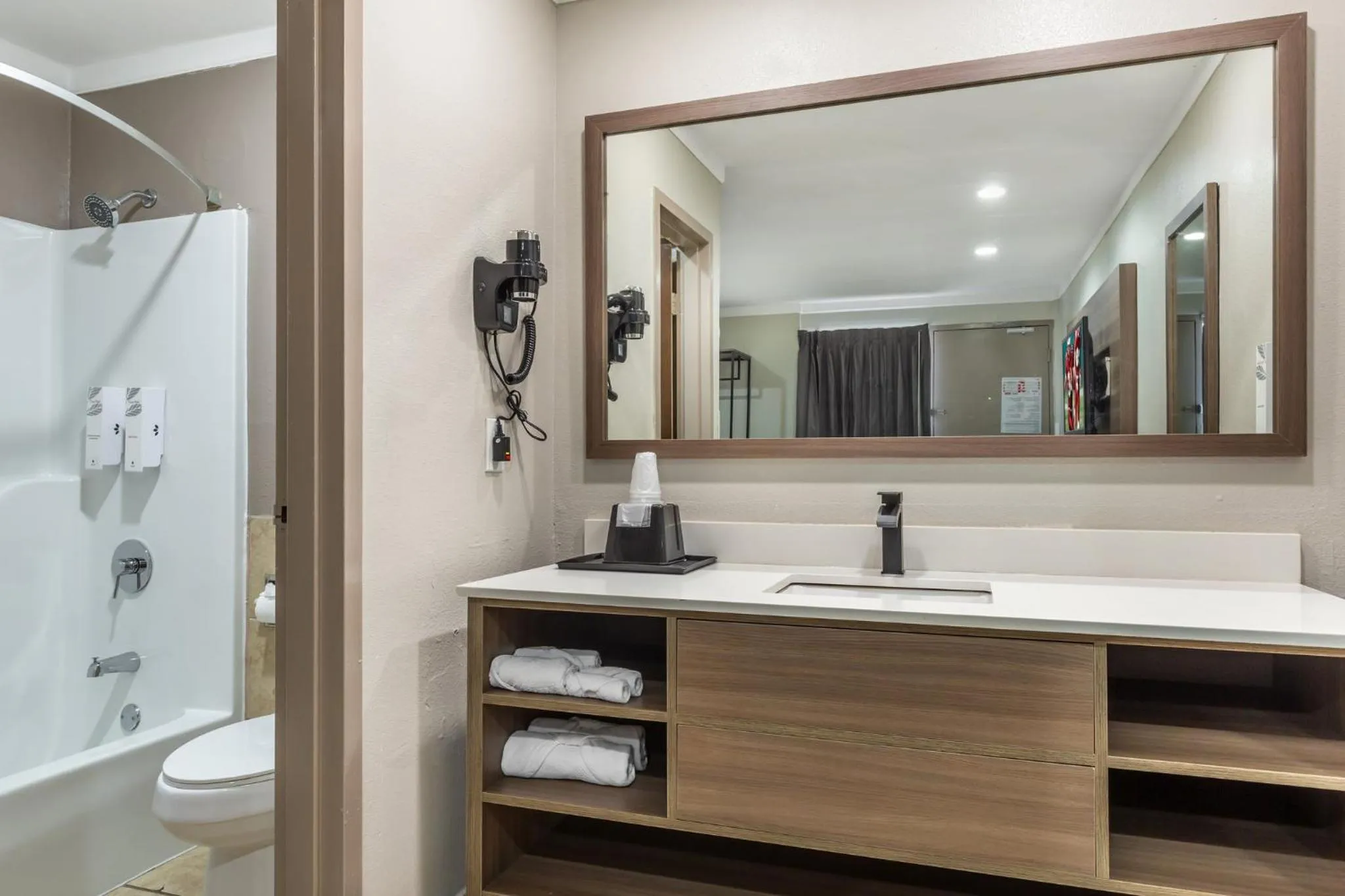 Shower in Red Roof Inn Raleigh Northeast - Downtown