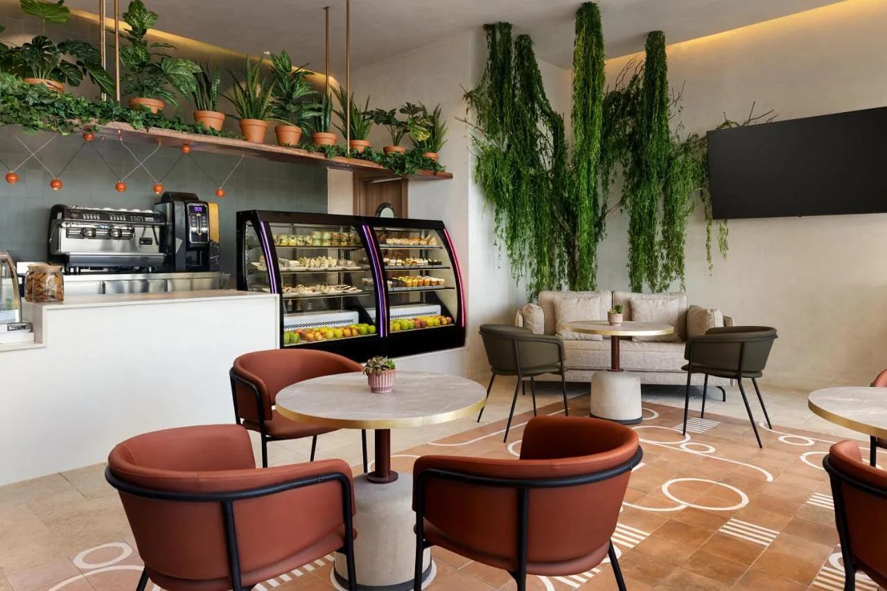 Lounge or bar in Secrets Baby Beach Aruba Adults Only